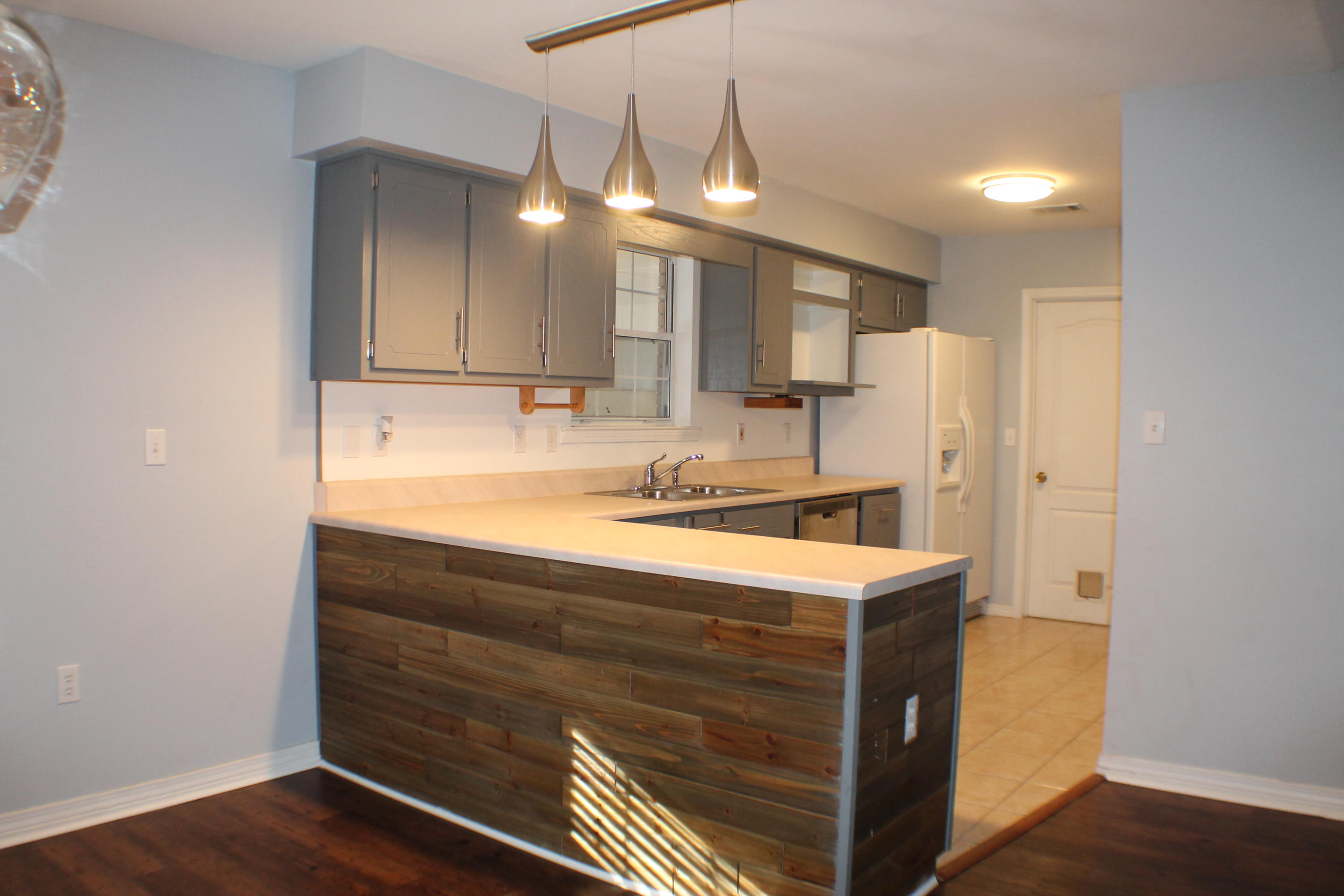 HOLLY HILLS - Residential