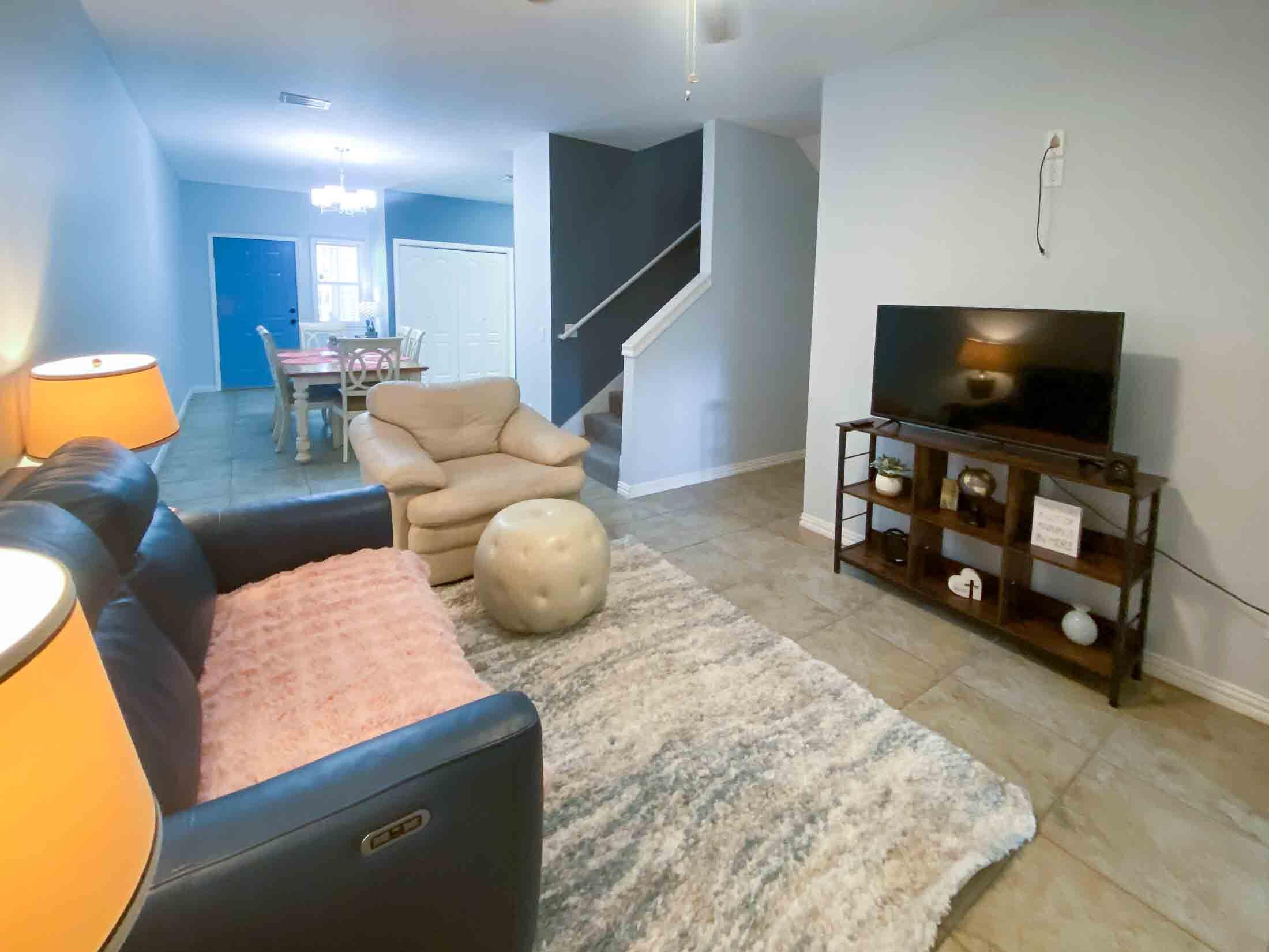 Dolphin Rd Condos - Residential Lease