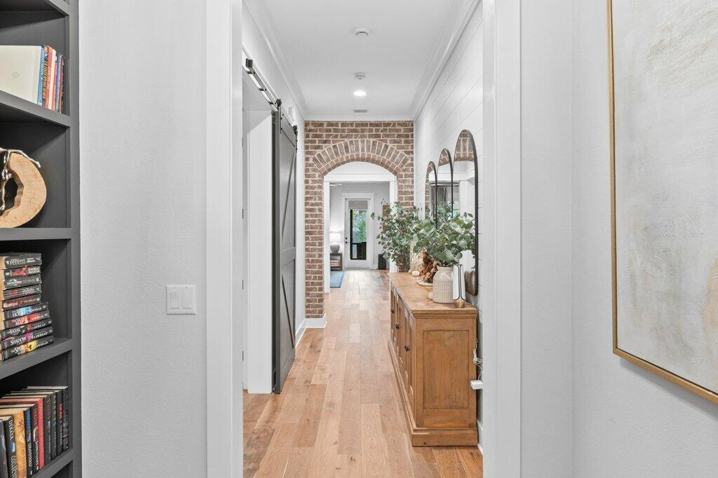 HAMMOCK BAY - Residential