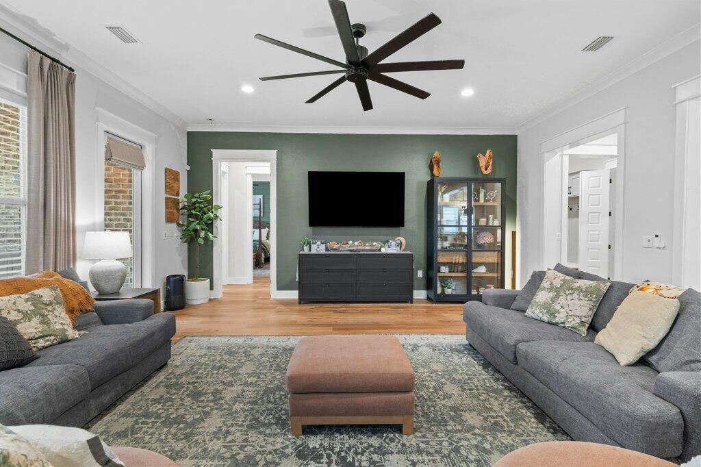 HAMMOCK BAY - Residential