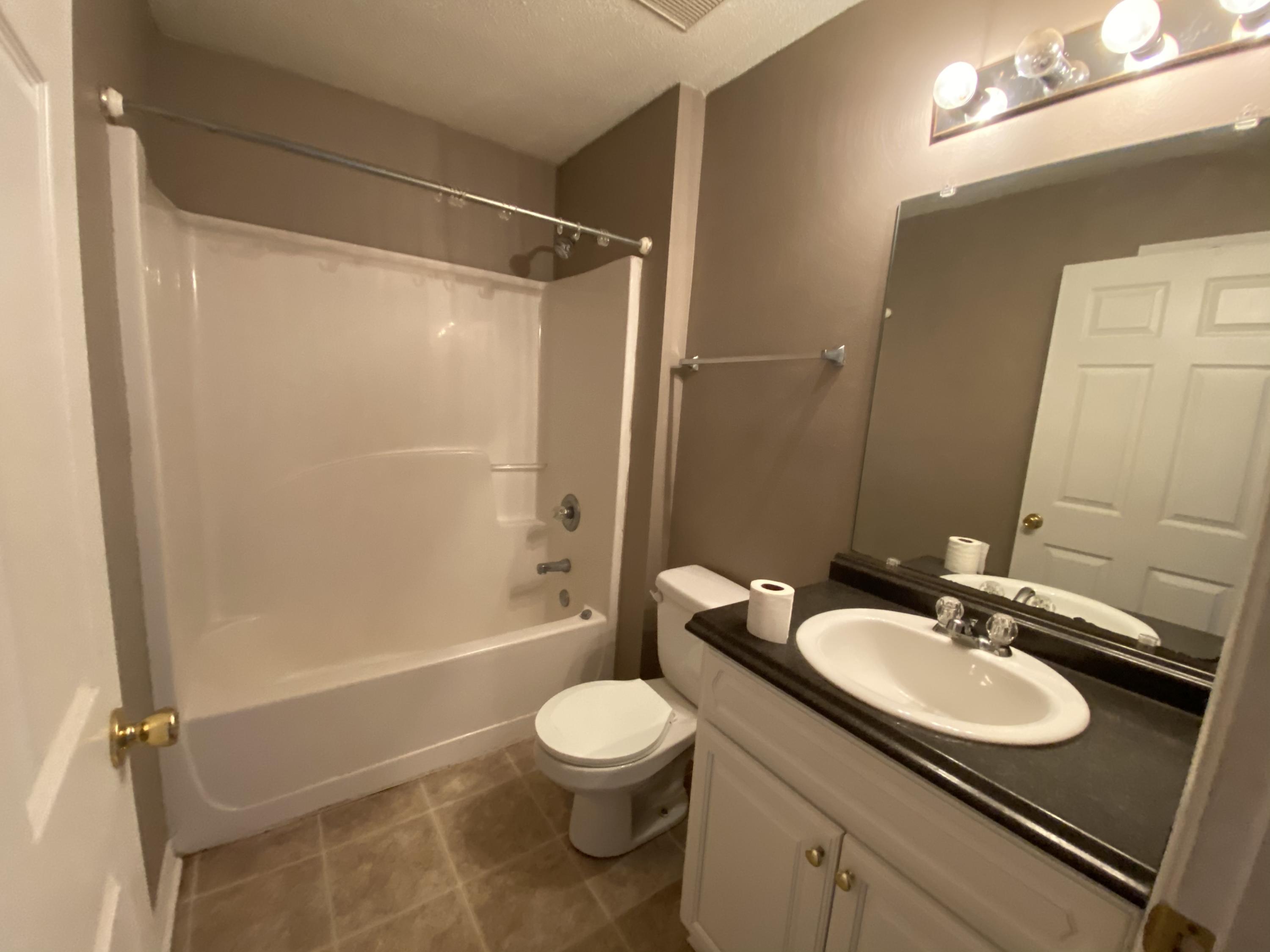 COUNTRYVIEW ESTATES 10TH ADDN - Residential