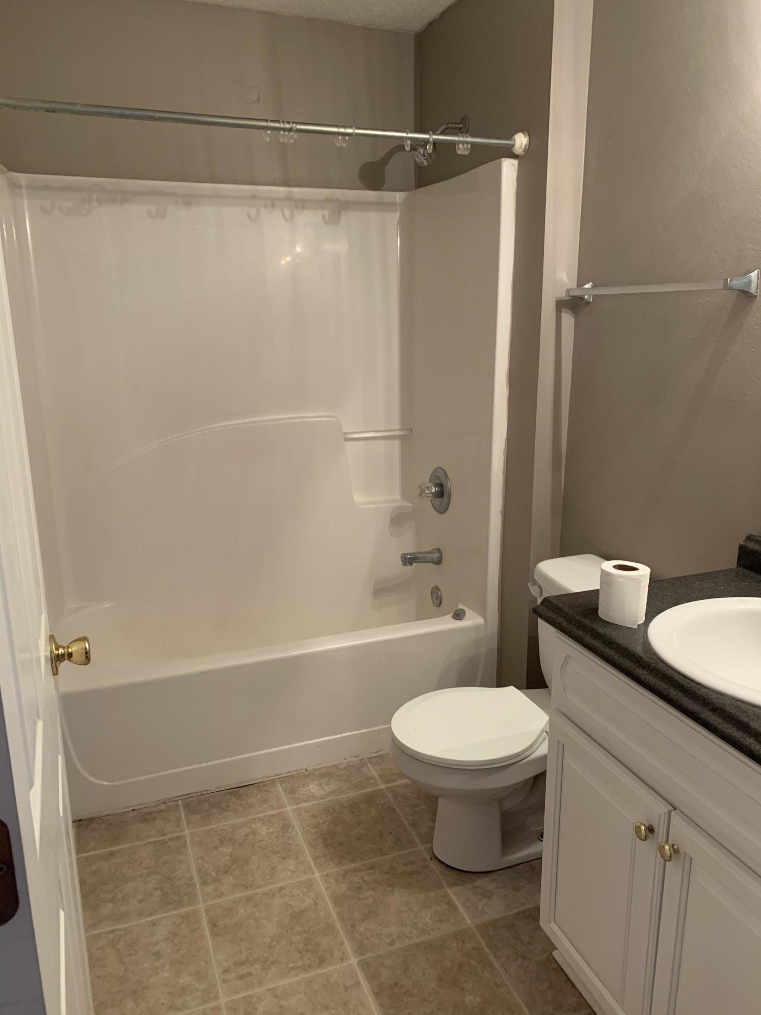 COUNTRYVIEW ESTATES 10TH ADDN - Residential