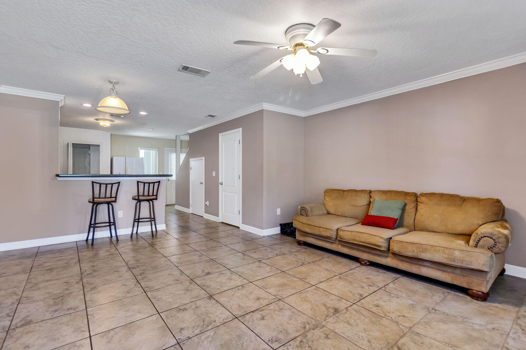 SHAY LIN TOWN HOMES - Residential Lease