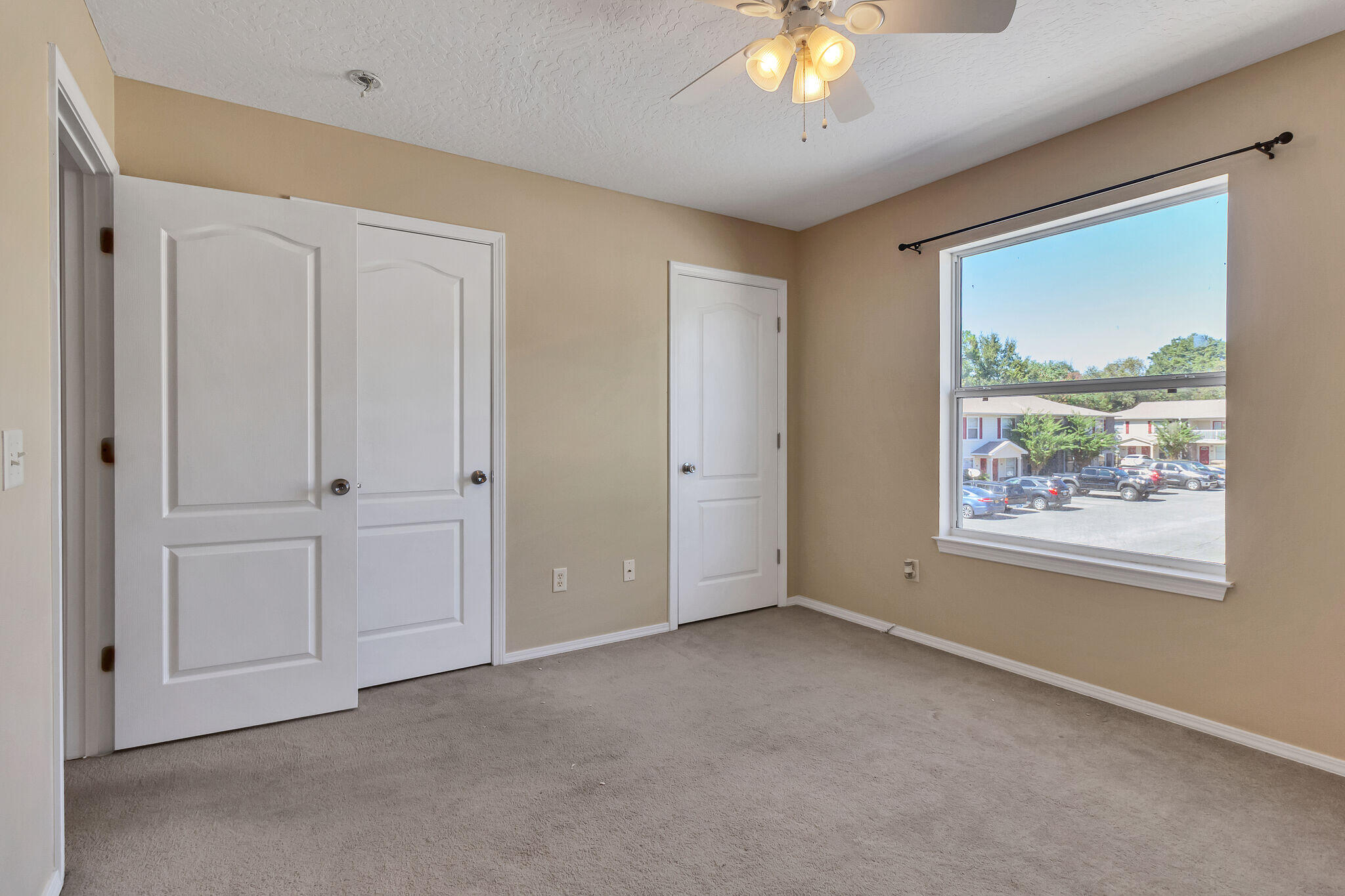 SHAY LIN TOWN HOMES - Residential Lease