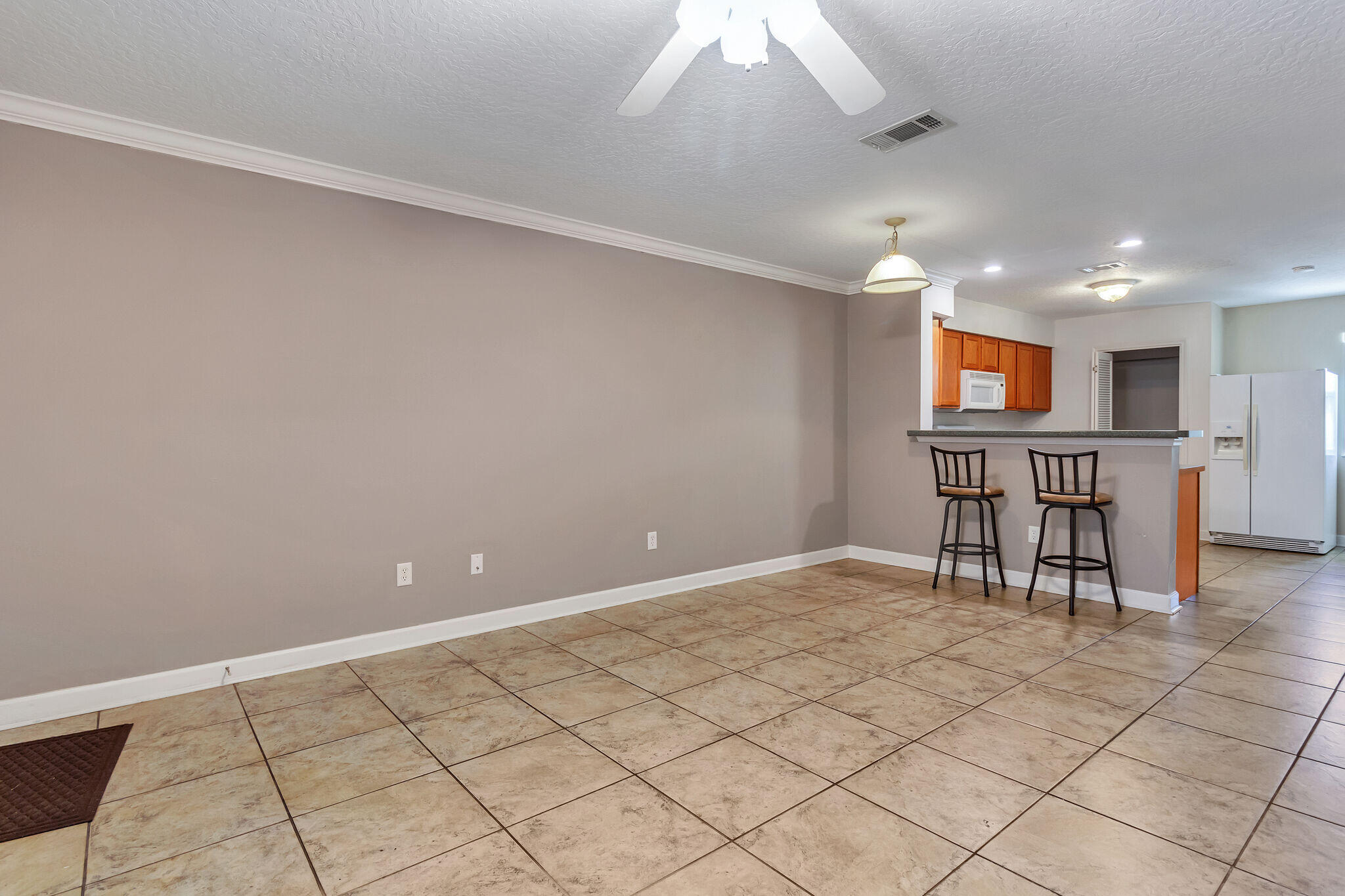 SHAY LIN TOWN HOMES - Residential Lease