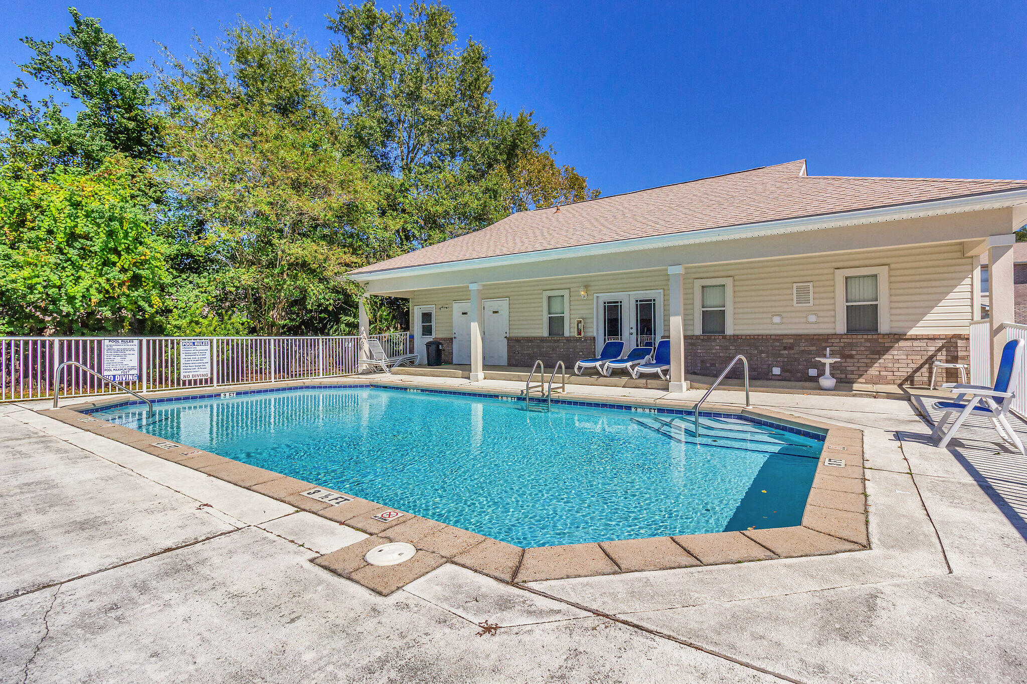 SHAY LIN TOWN HOMES - Residential Lease