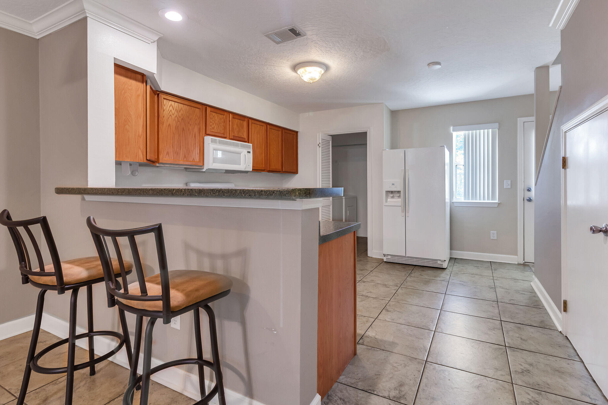 SHAY LIN TOWN HOMES - Residential Lease