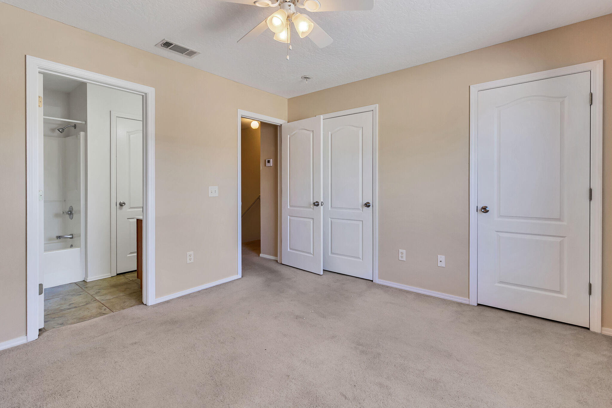 SHAY LIN TOWN HOMES - Residential Lease