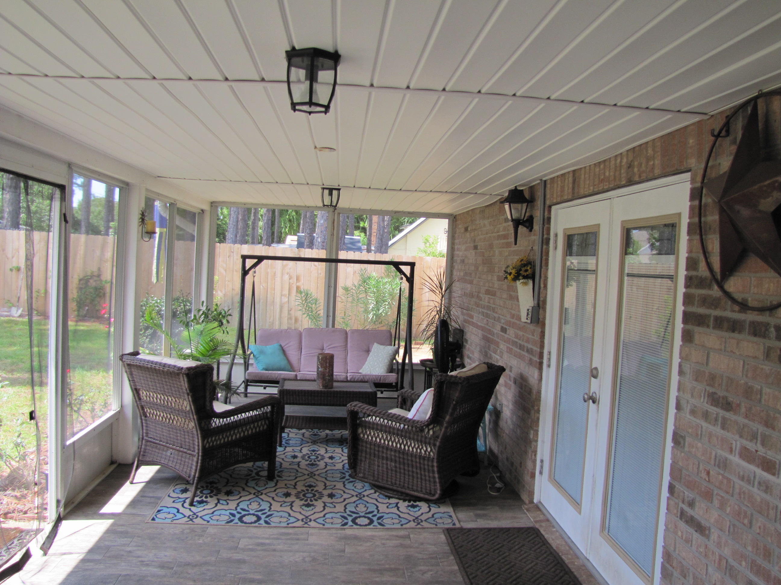 HOLIDAY SHORES EST 4TH ADDN - Residential Lease