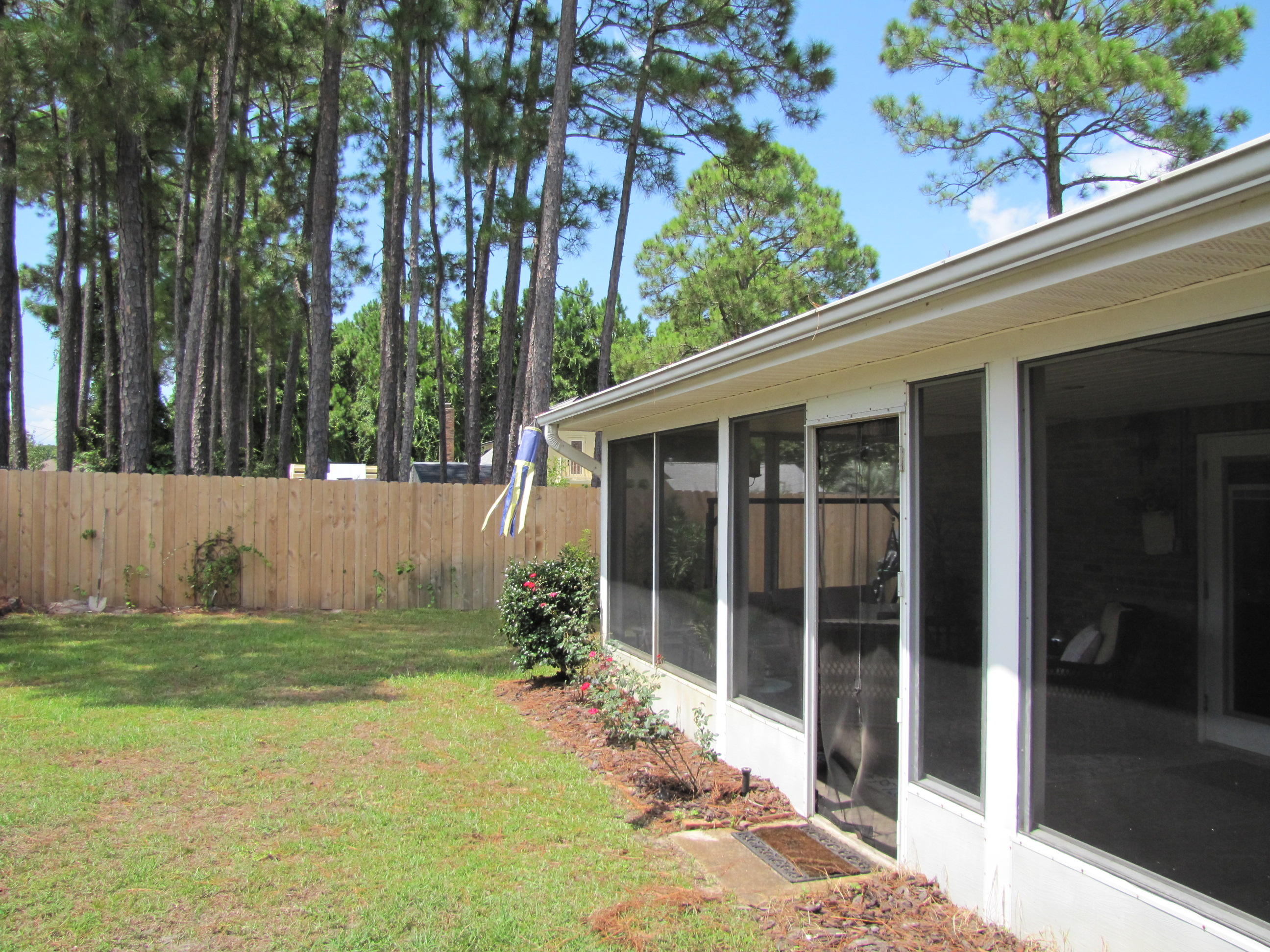 HOLIDAY SHORES EST 4TH ADDN - Residential Lease