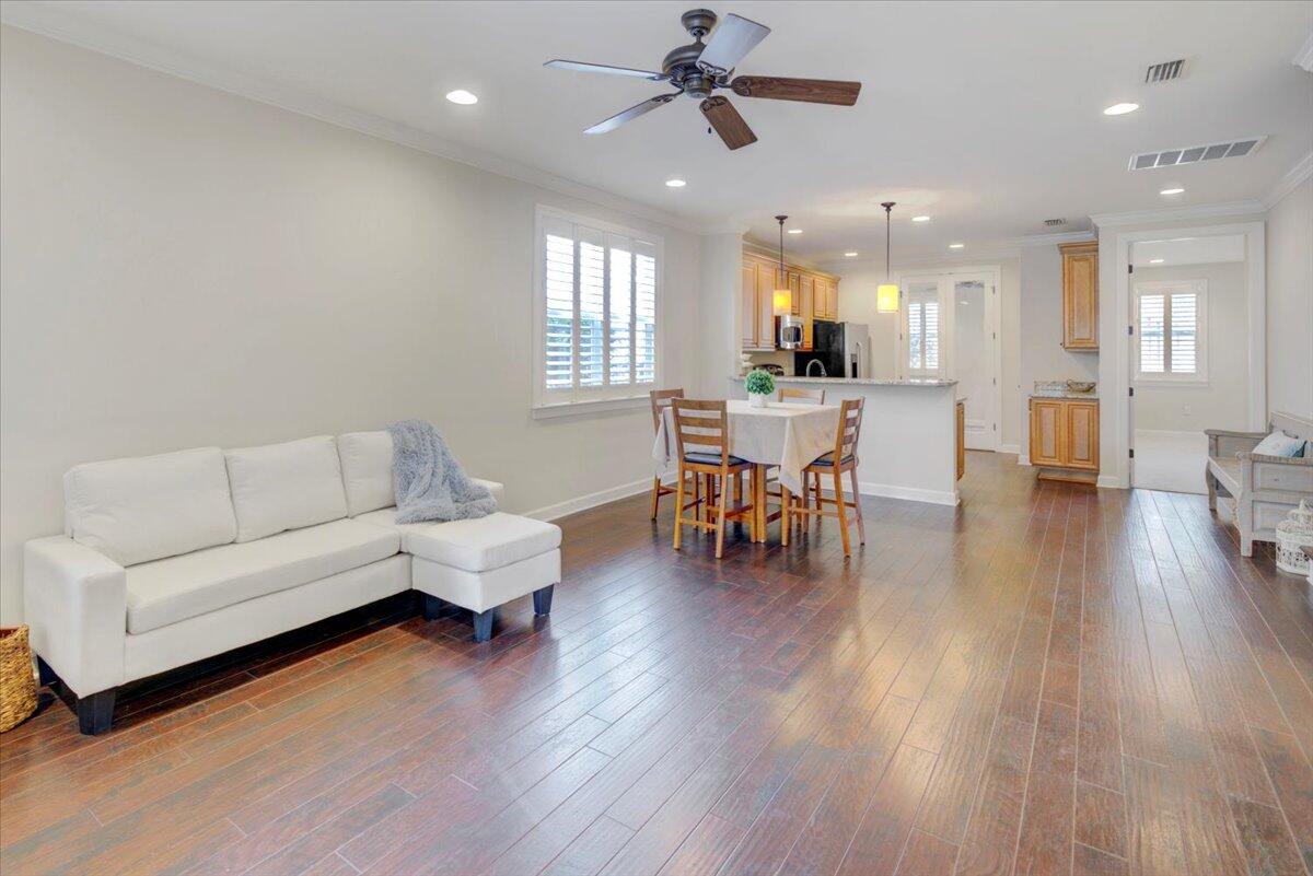 MARINA LANDING - Residential