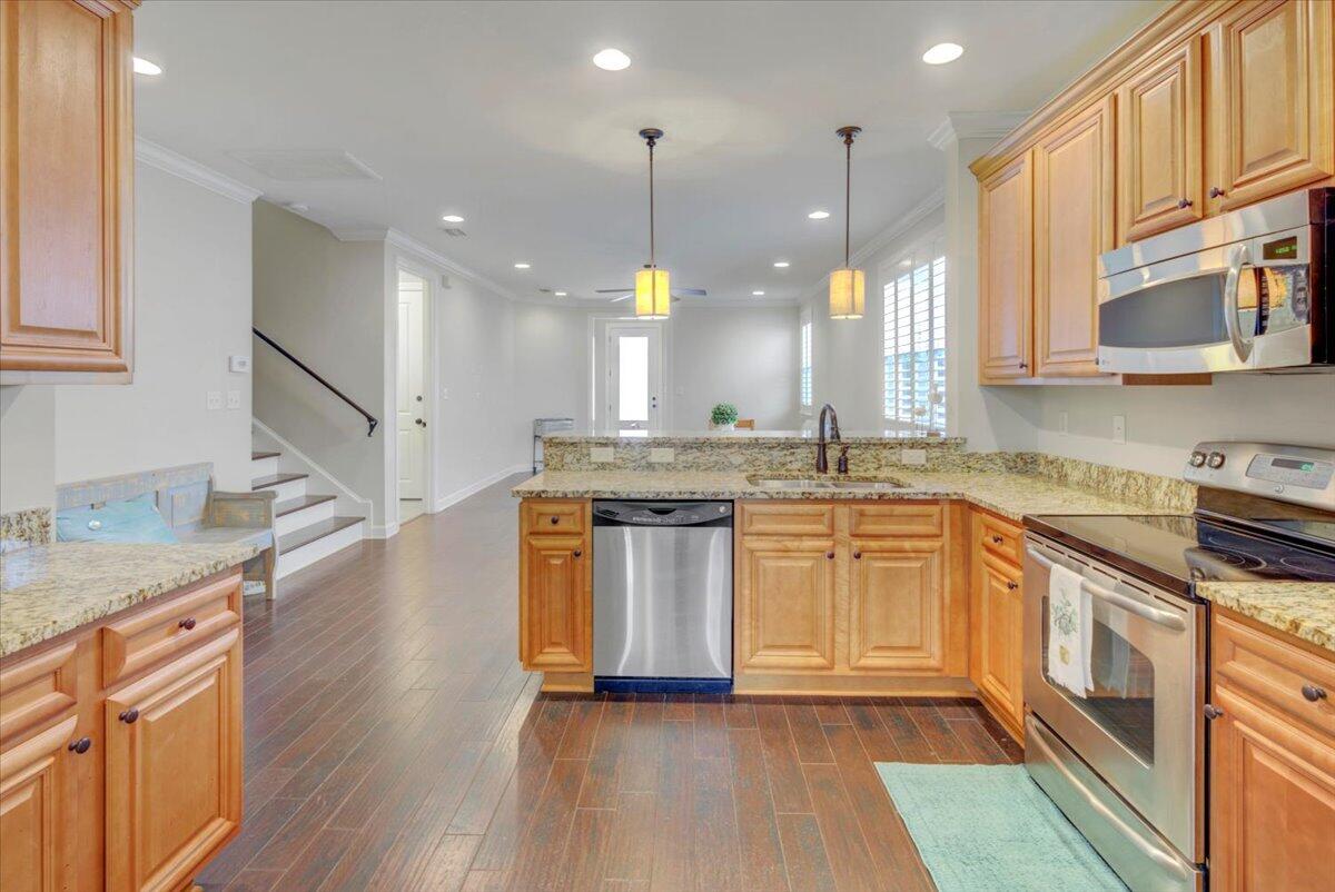 MARINA LANDING - Residential