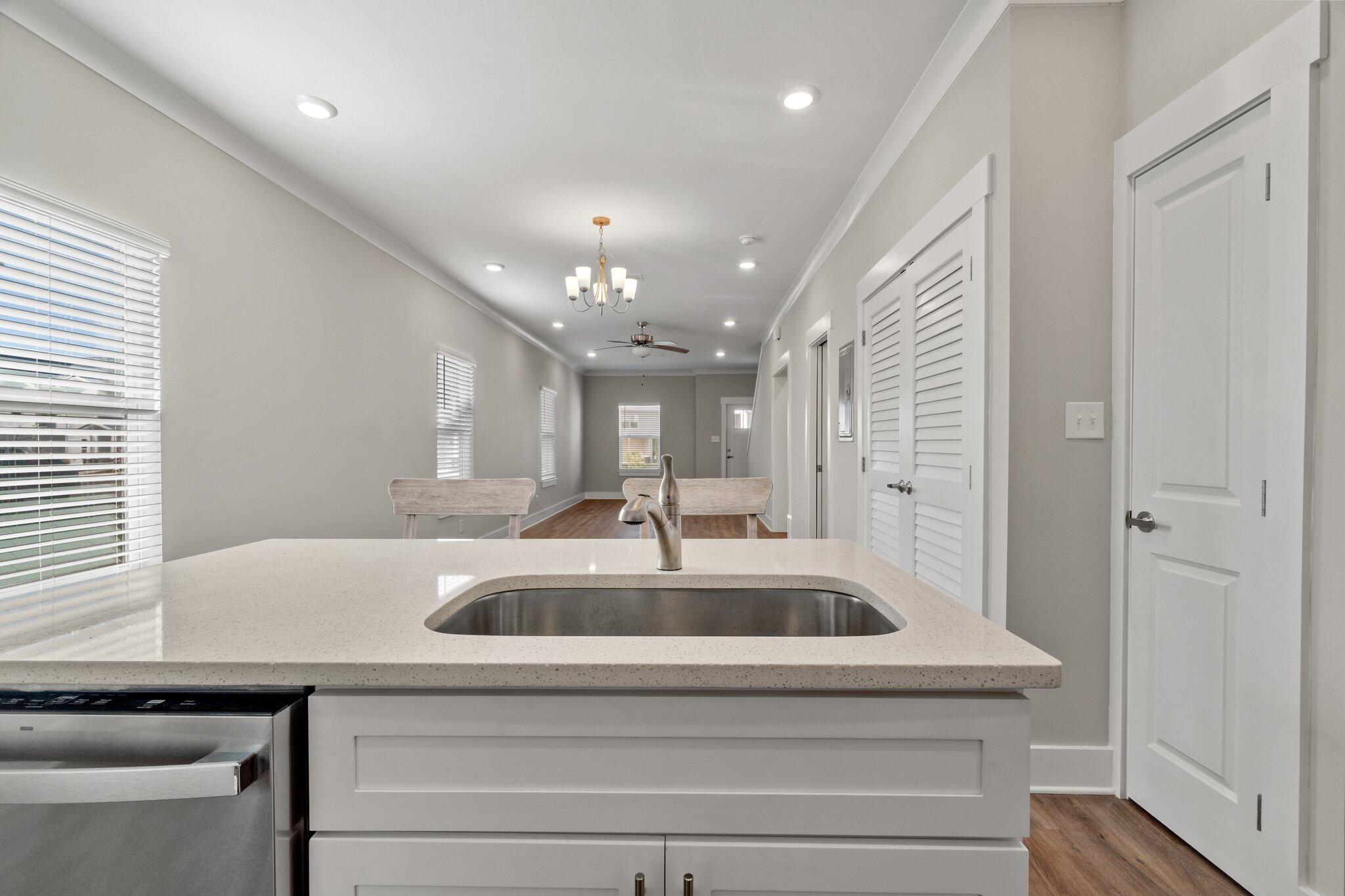 VERANDAS AT FREEPORT - Residential Lease