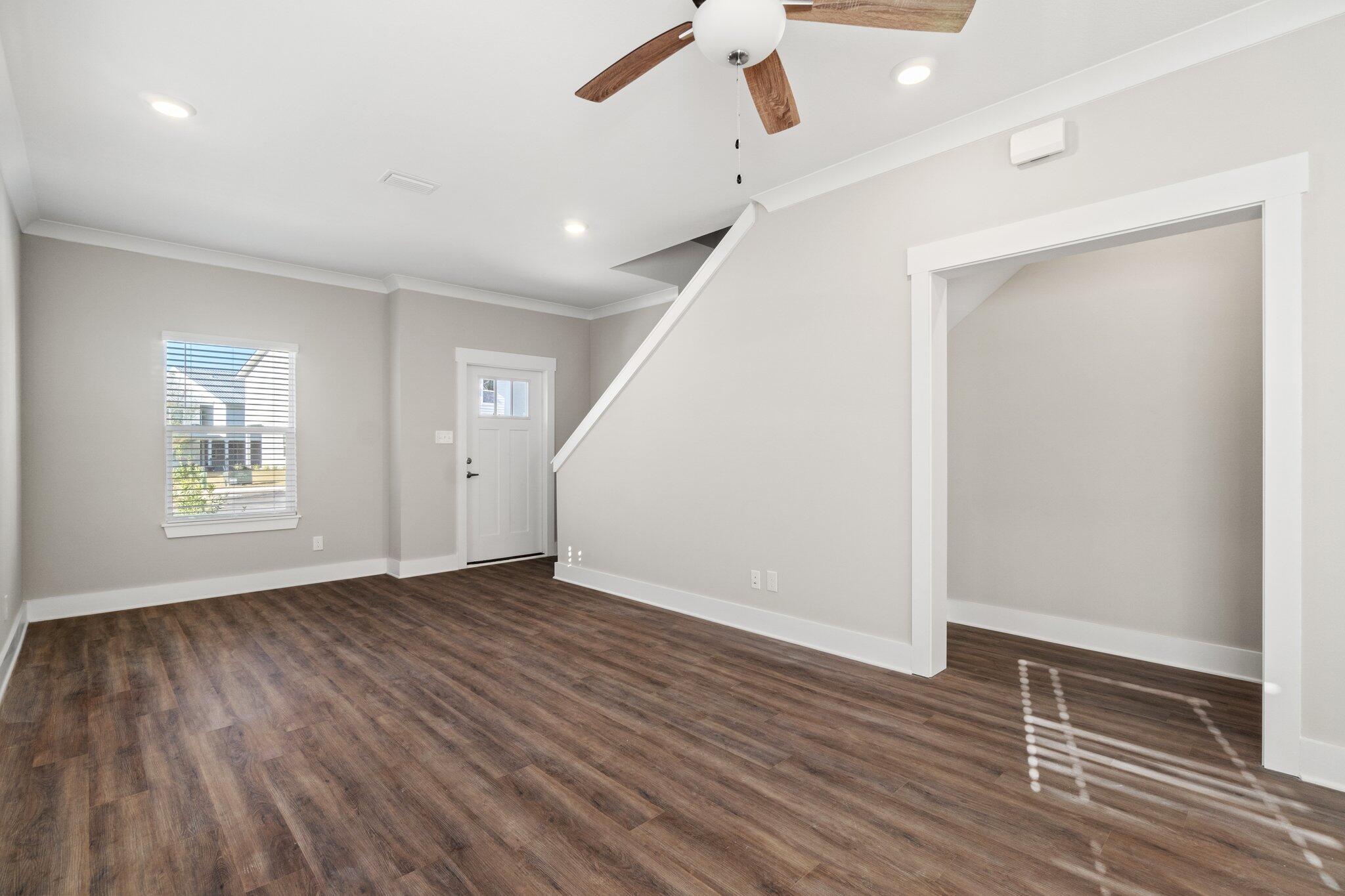 VERANDAS AT FREEPORT - Residential Lease