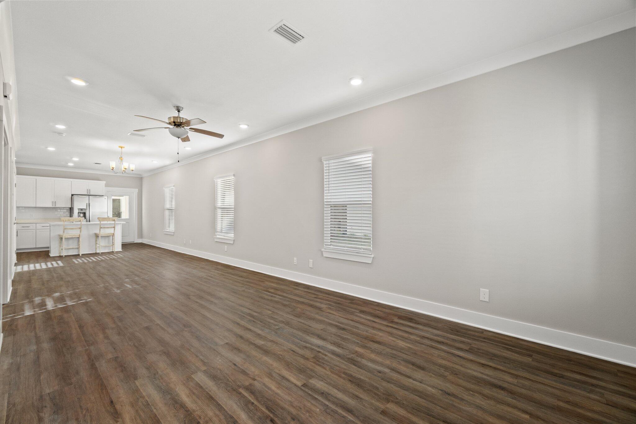 VERANDAS AT FREEPORT - Residential Lease