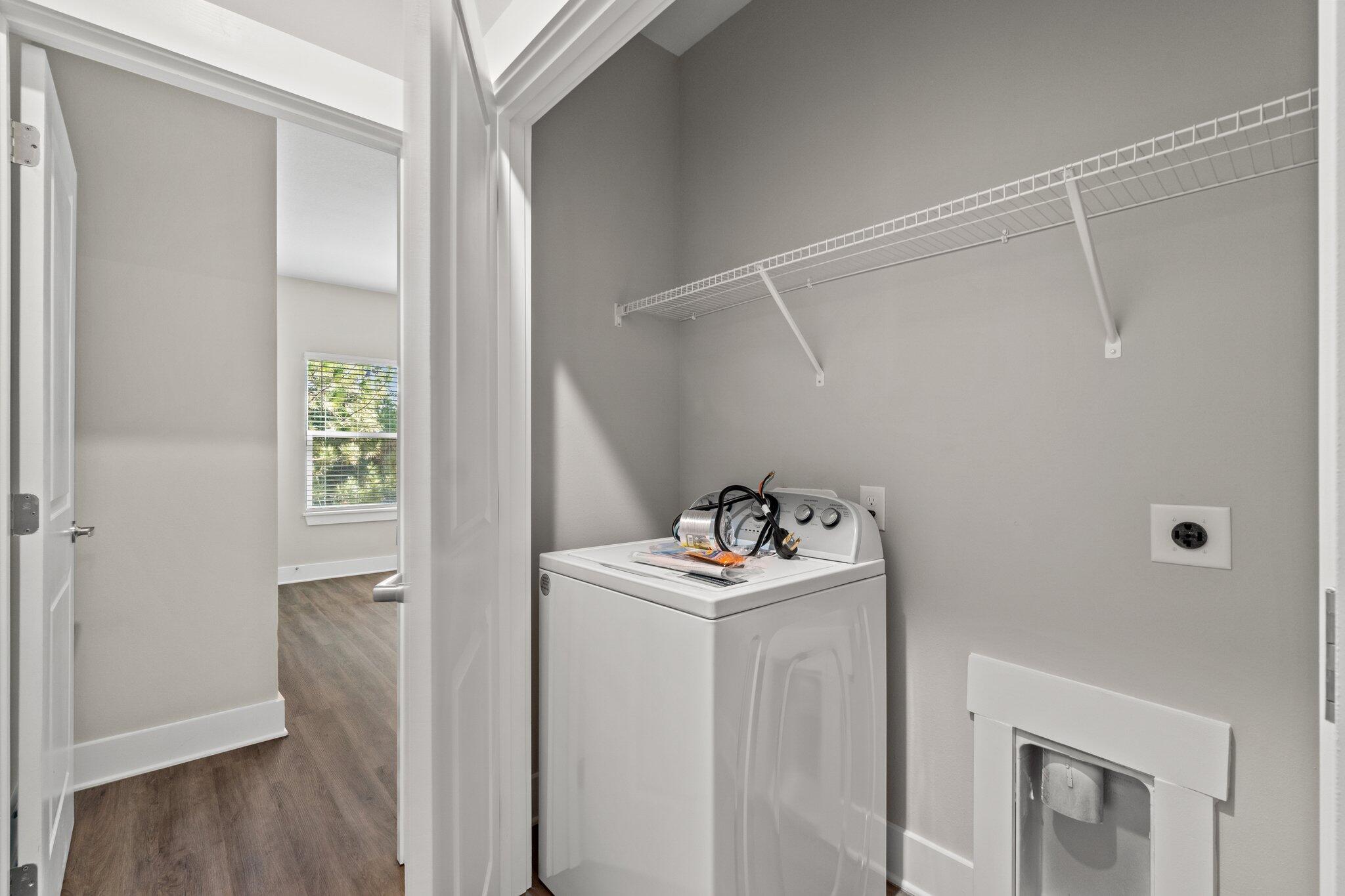 VERANDAS AT FREEPORT - Residential Lease