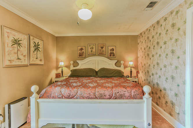 AUGUSTA VILLAGE CONDO - Residential