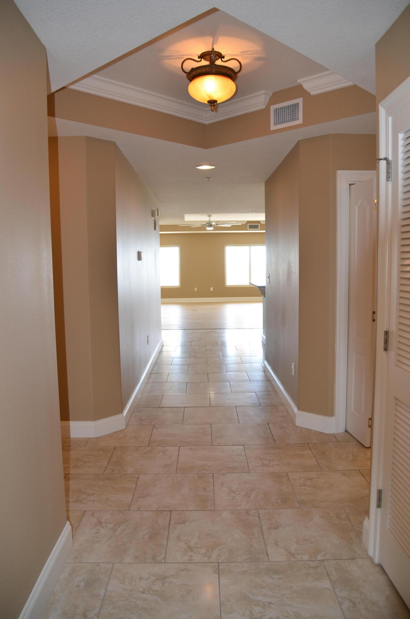 PRESIDIO YACHT CLUB - Residential