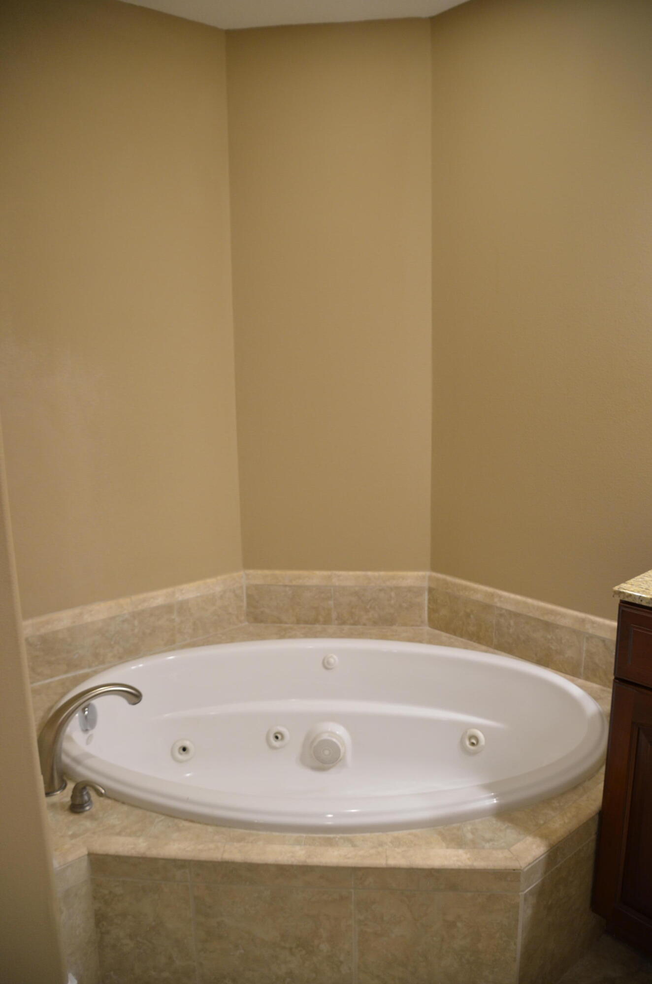 PRESIDIO YACHT CLUB - Residential