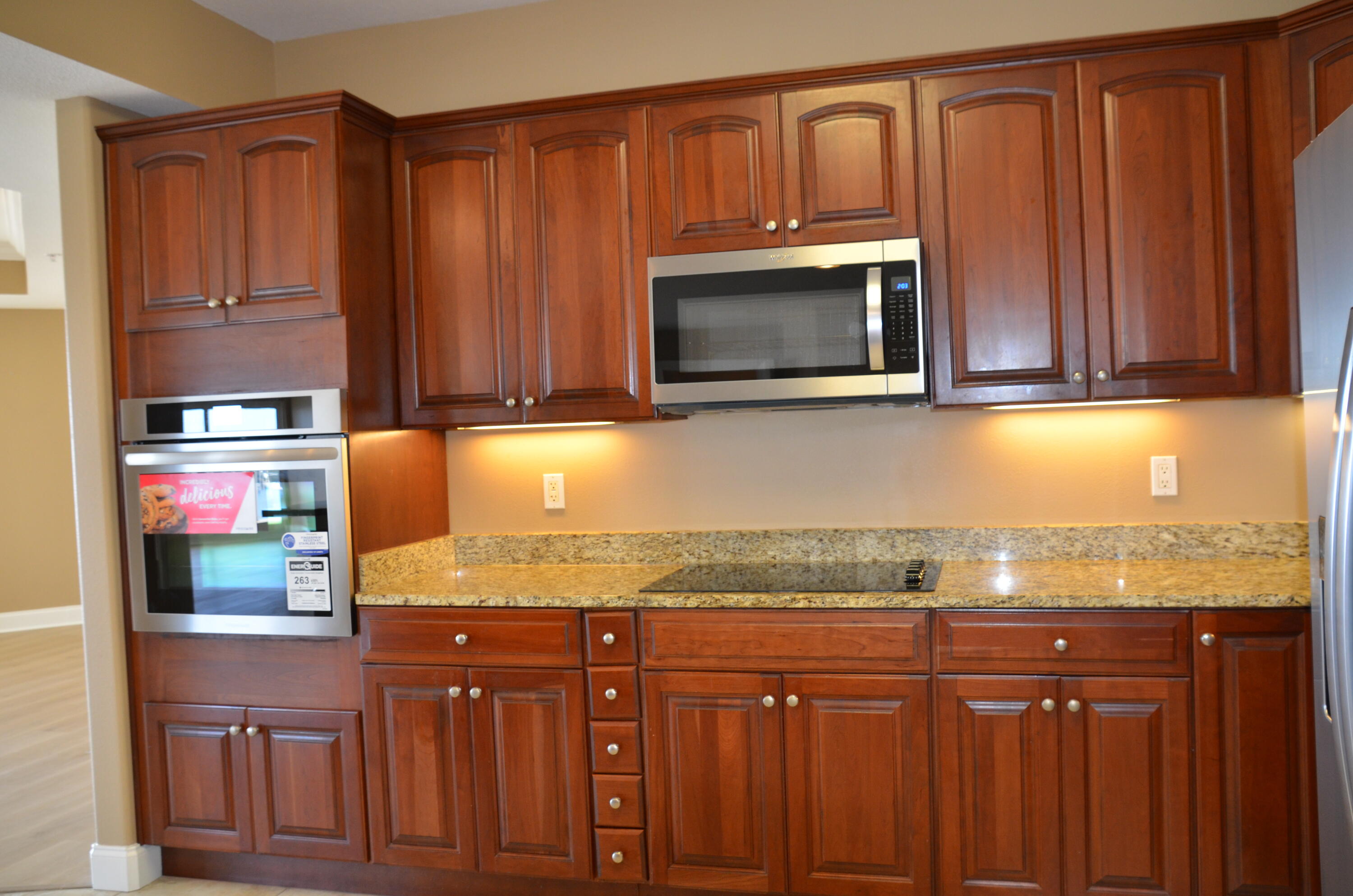 PRESIDIO YACHT CLUB - Residential