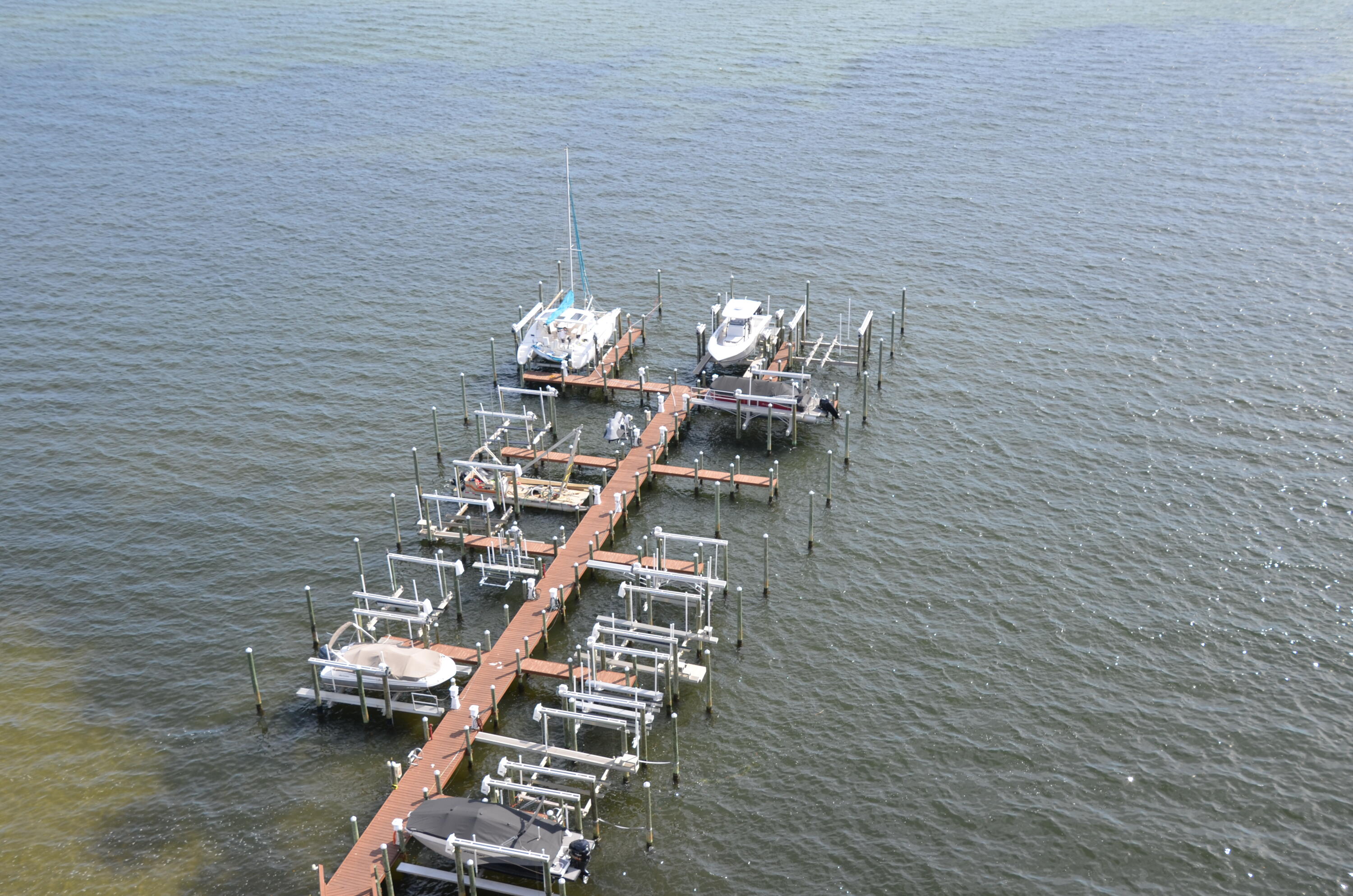 PRESIDIO YACHT CLUB - Residential