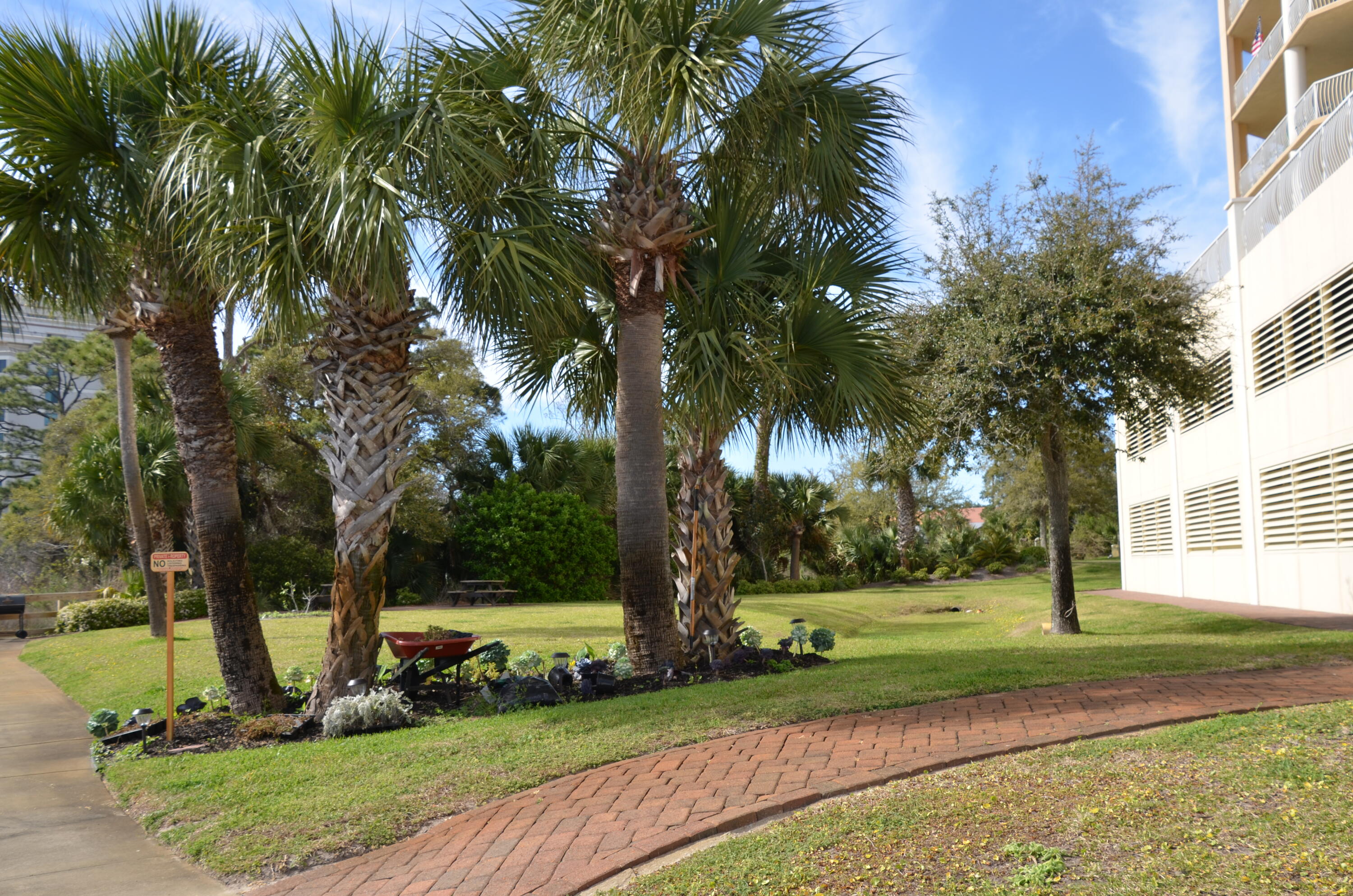 PRESIDIO YACHT CLUB - Residential