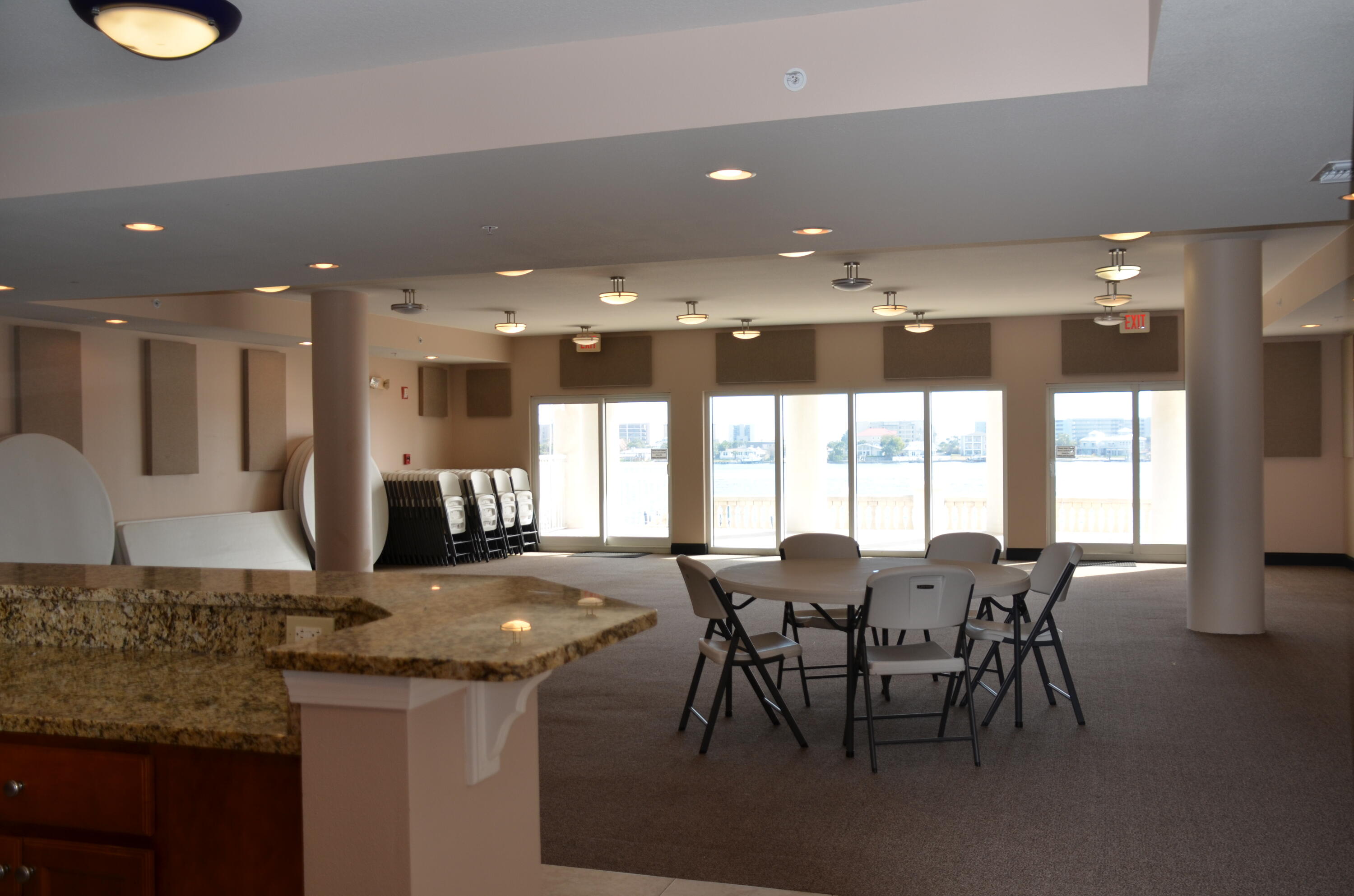 PRESIDIO YACHT CLUB - Residential