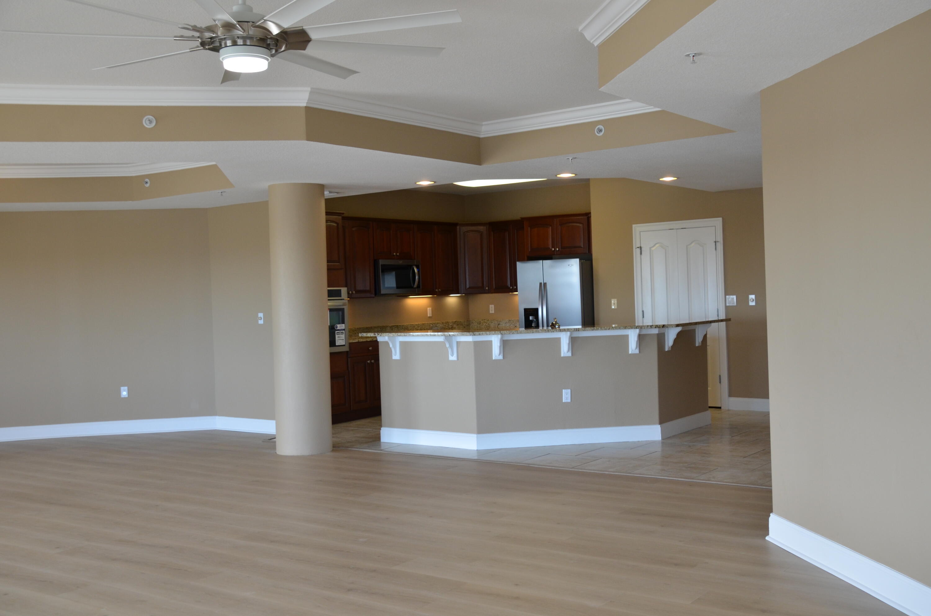 PRESIDIO YACHT CLUB - Residential