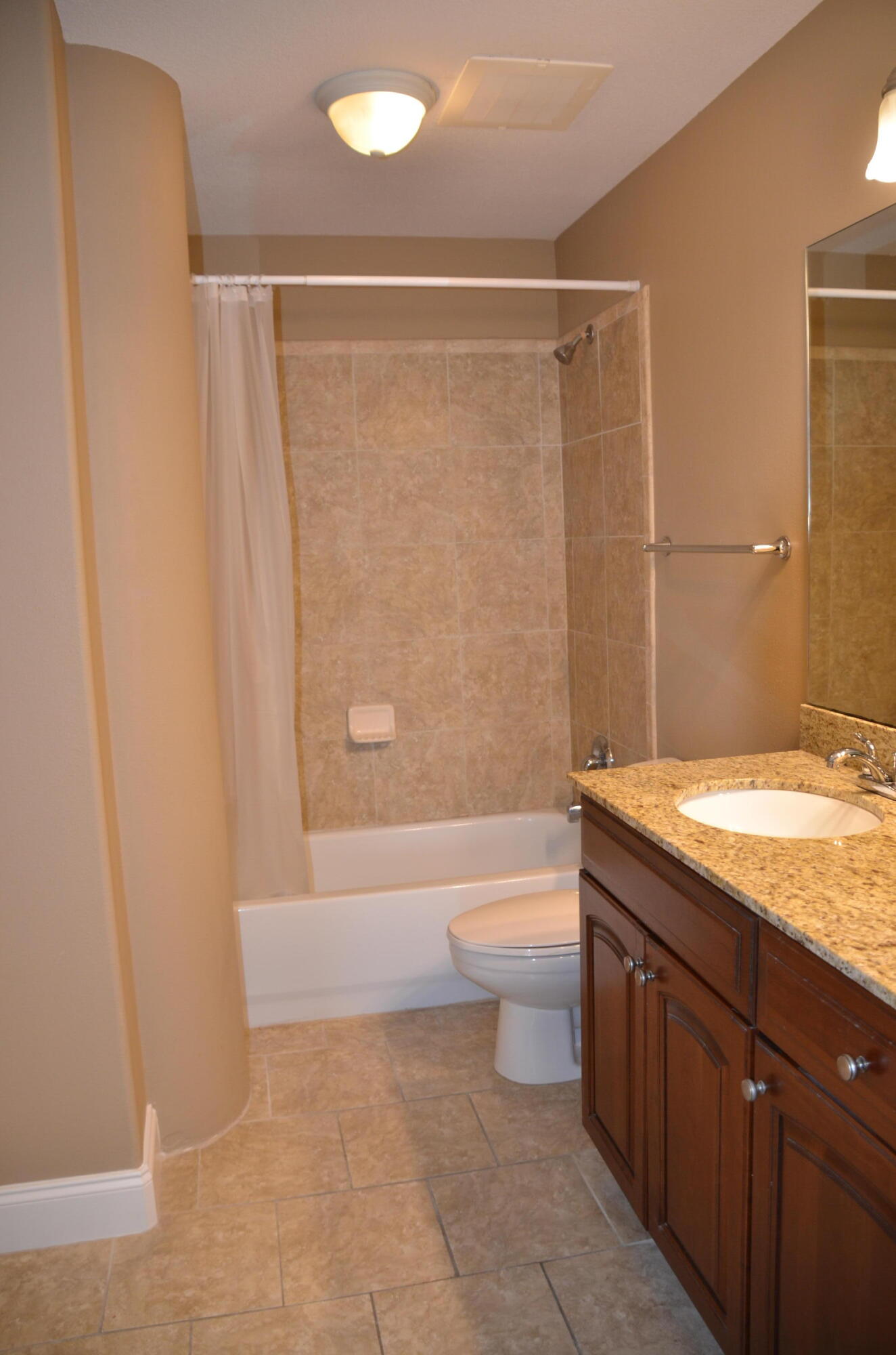 PRESIDIO YACHT CLUB - Residential