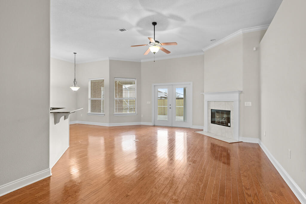 ENCLAVE AT BENTLEY OAKS - Residential