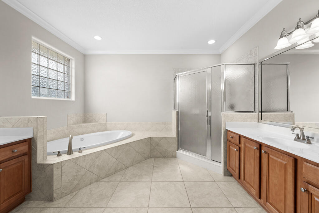 ENCLAVE AT BENTLEY OAKS - Residential