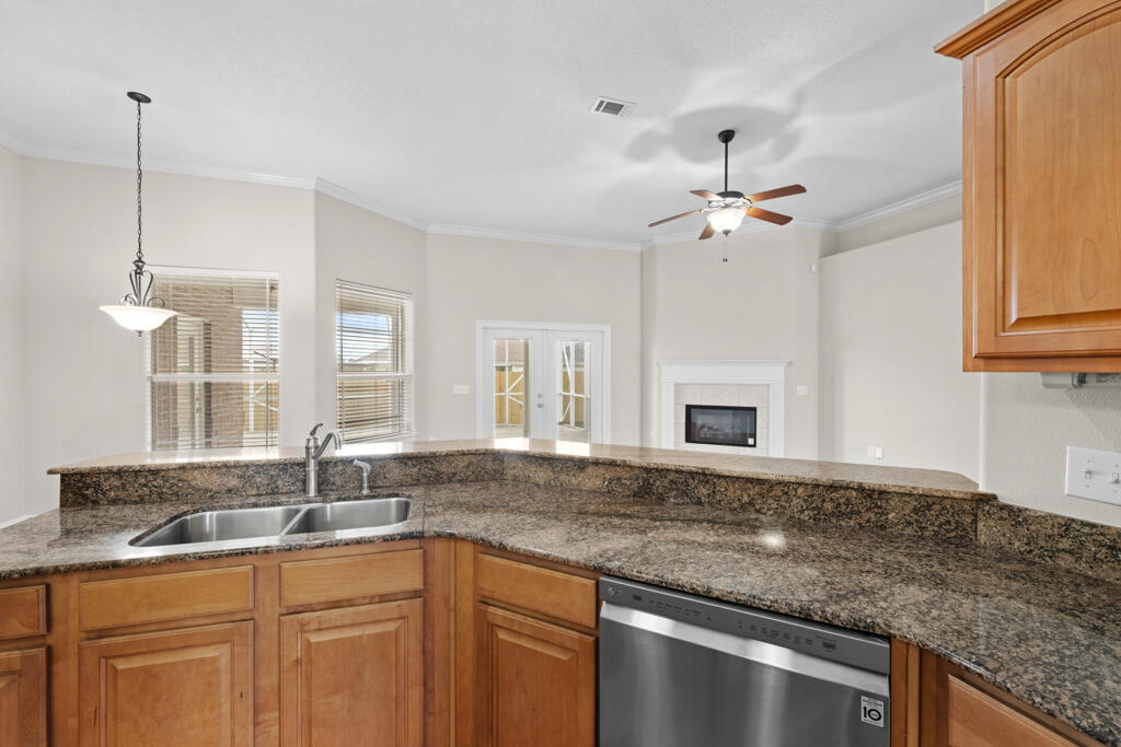 ENCLAVE AT BENTLEY OAKS - Residential