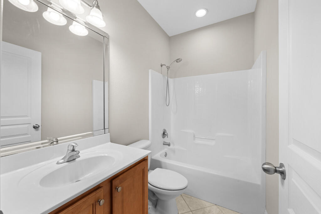 ENCLAVE AT BENTLEY OAKS - Residential