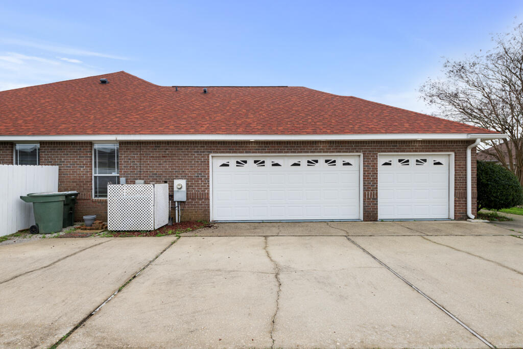 ENCLAVE AT BENTLEY OAKS - Residential