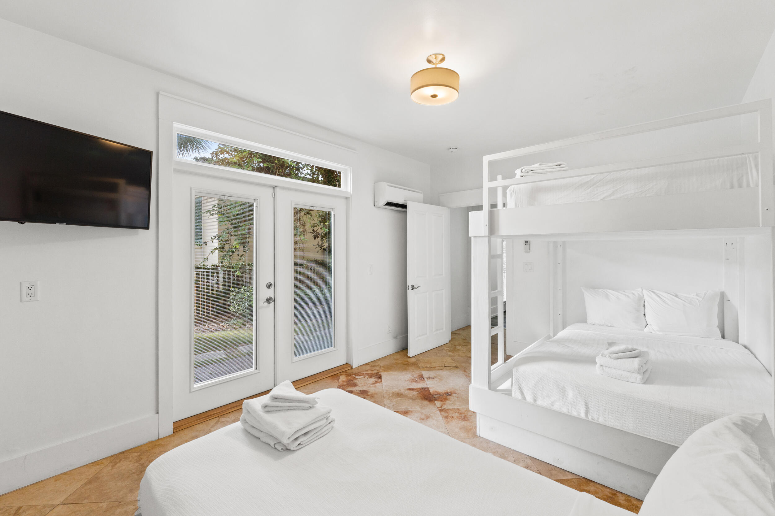 FRANGISTA BEACH 1ST ADDN - Residential