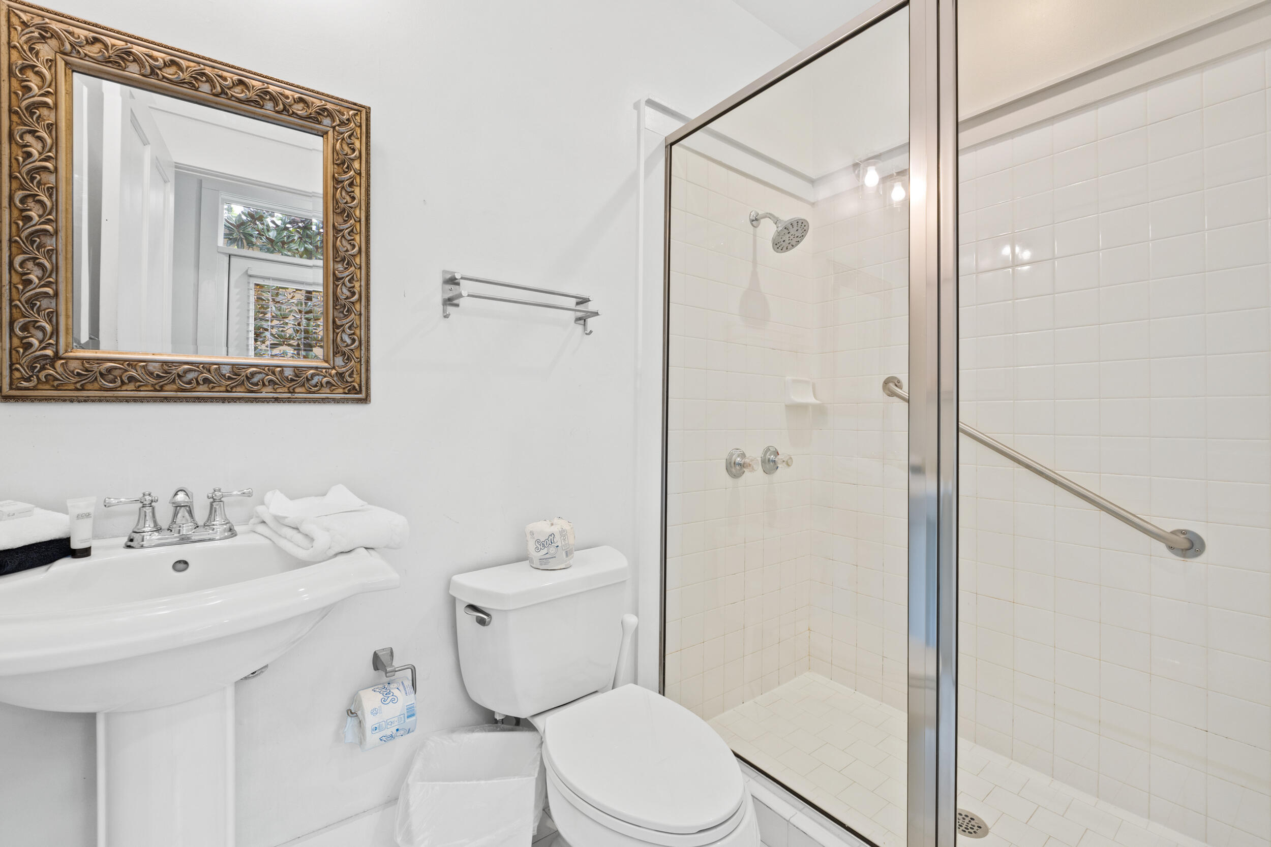 FRANGISTA BEACH 1ST ADDN - Residential