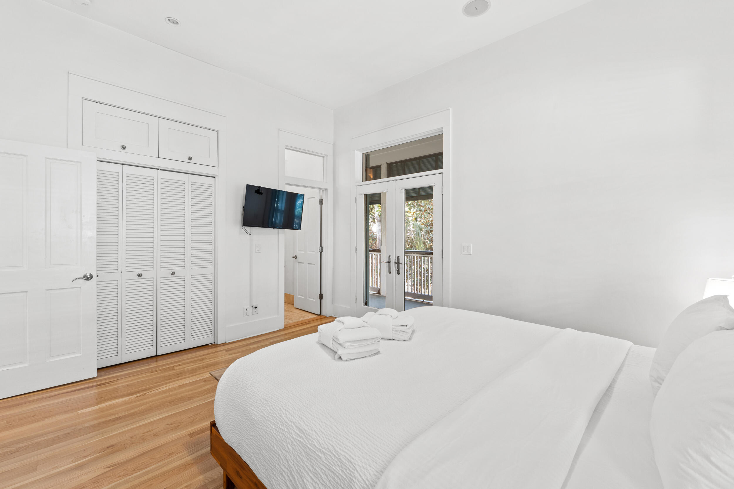 FRANGISTA BEACH 1ST ADDN - Residential