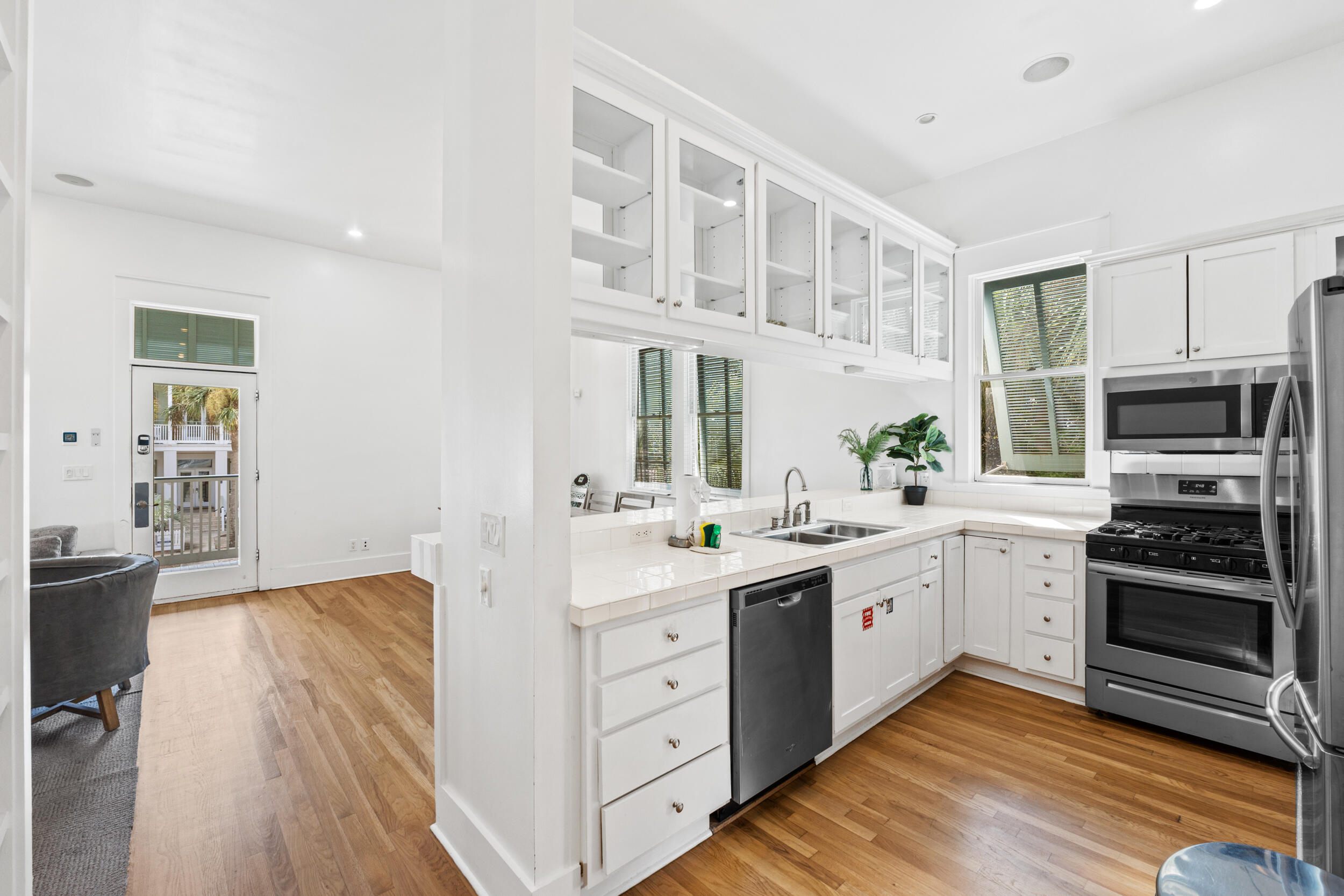 FRANGISTA BEACH 1ST ADDN - Residential