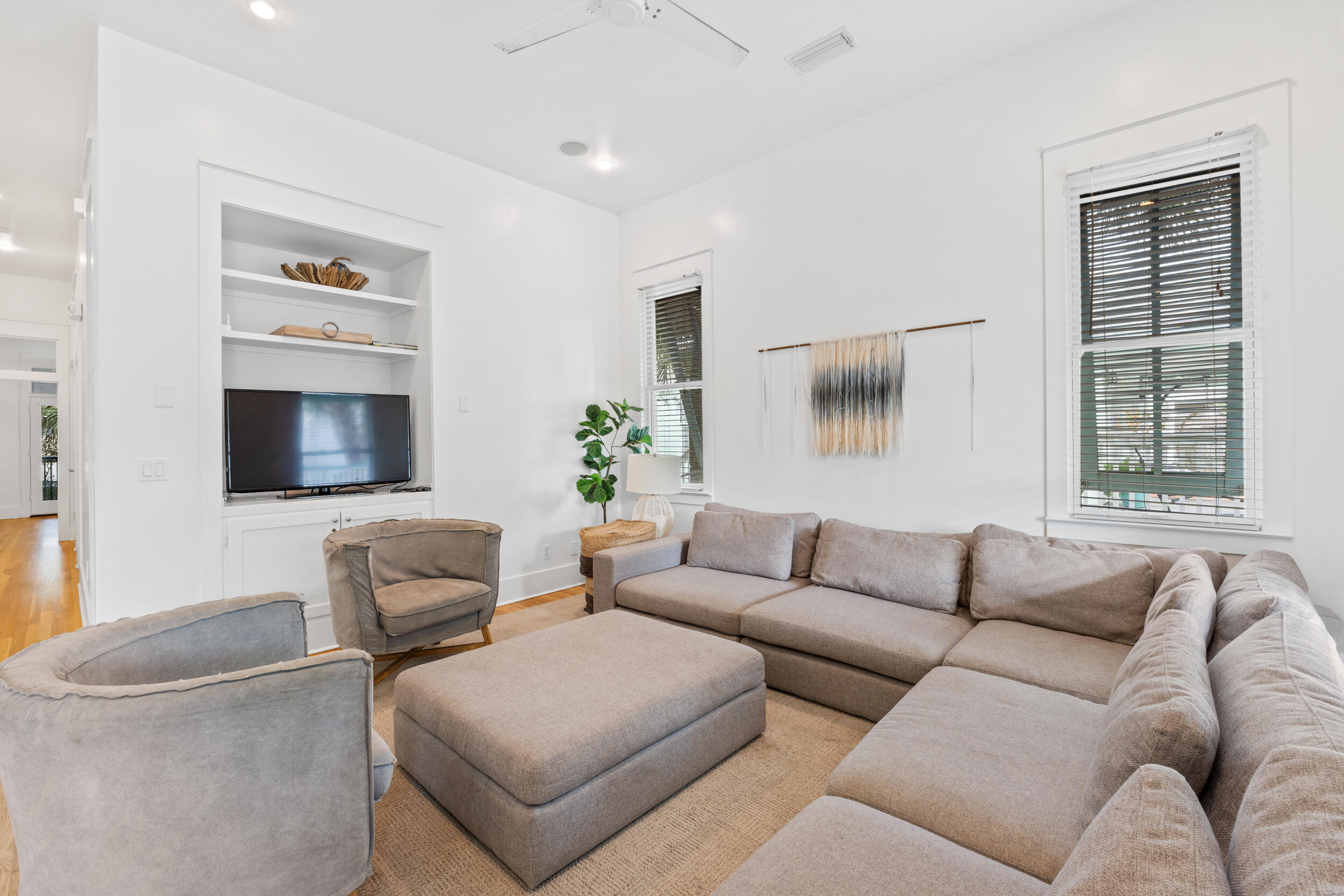 FRANGISTA BEACH 1ST ADDN - Residential