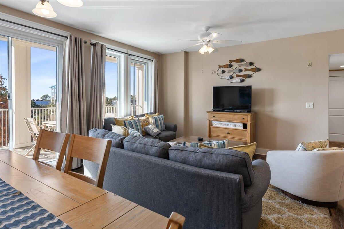 OBSERVATION POINT SOUTH - Residential