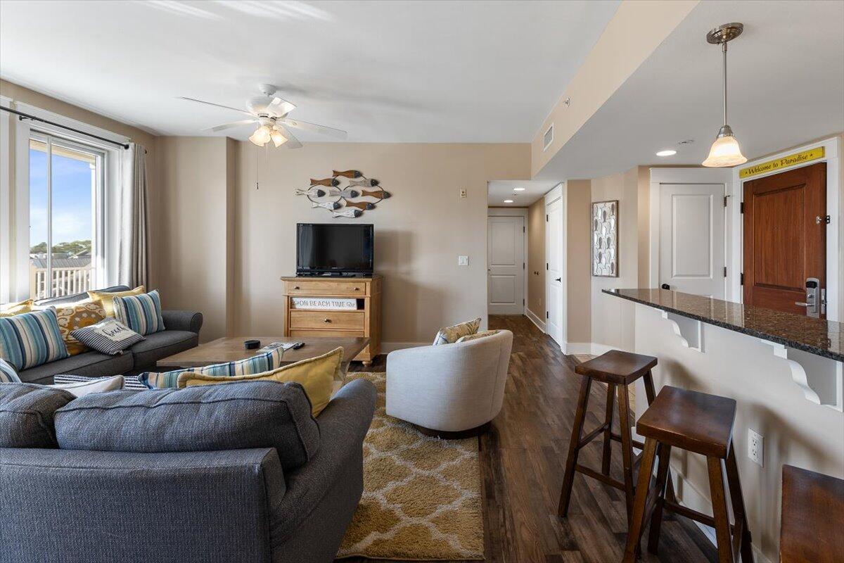 OBSERVATION POINT SOUTH - Residential