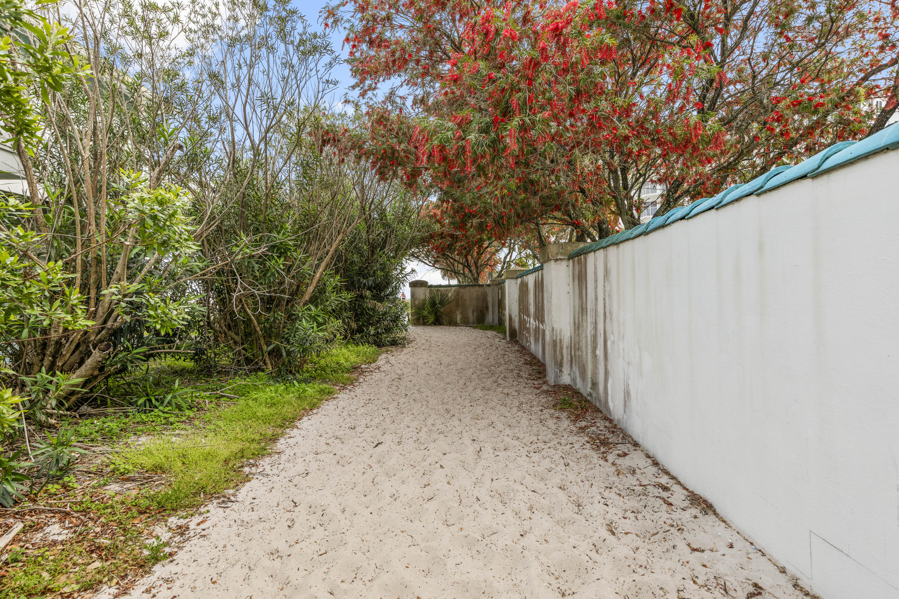 EAST PASS T/H 2 - Residential Lease