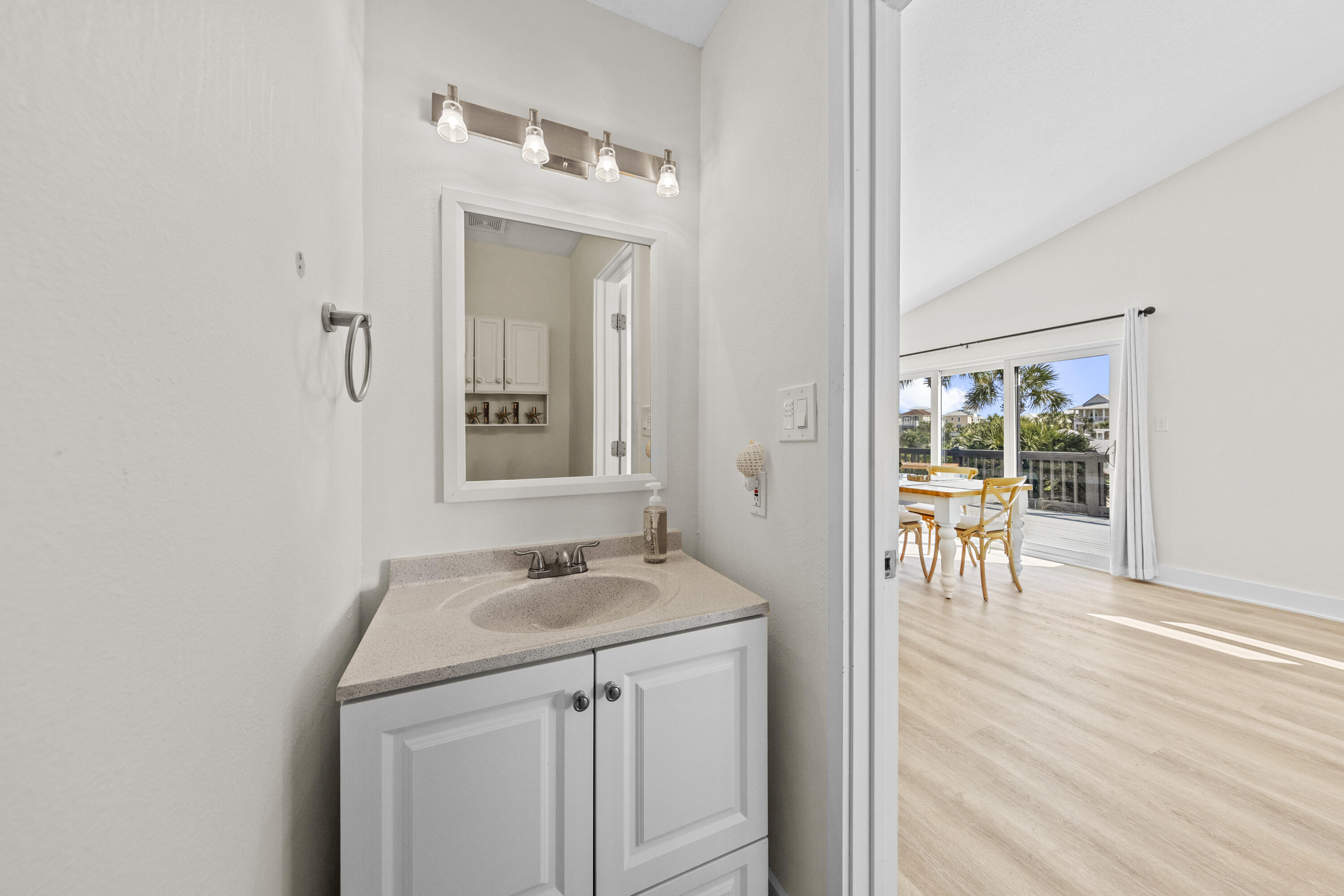 EAST PASS T/H 2 - Residential Lease