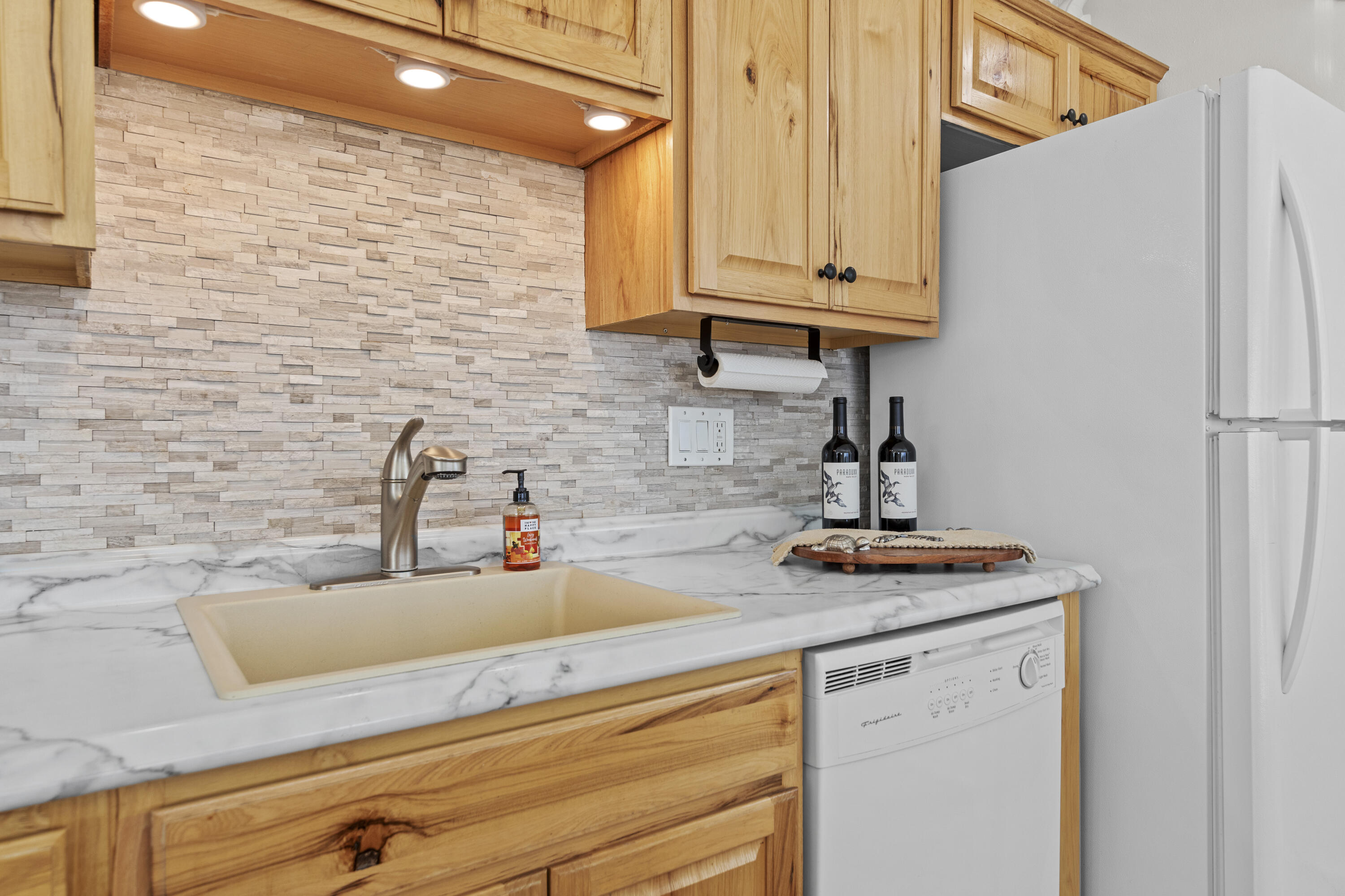 EAST PASS T/H 2 - Residential Lease