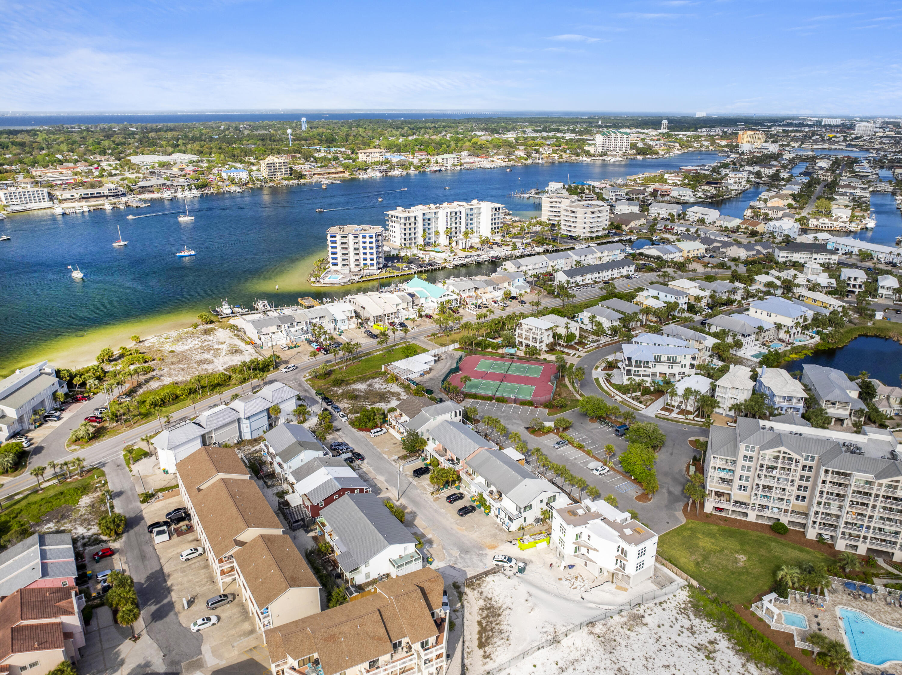 EAST PASS T/H 2 - Residential Lease