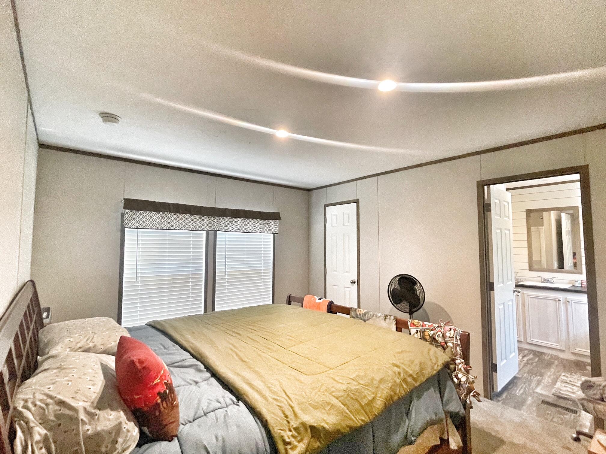 OAKWOOD HILLS UNIT V - Residential
