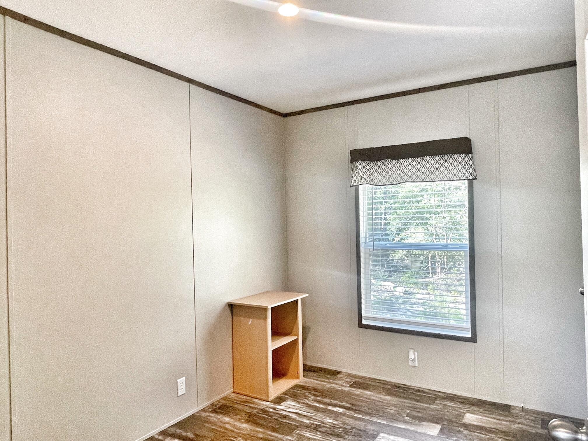 OAKWOOD HILLS UNIT V - Residential