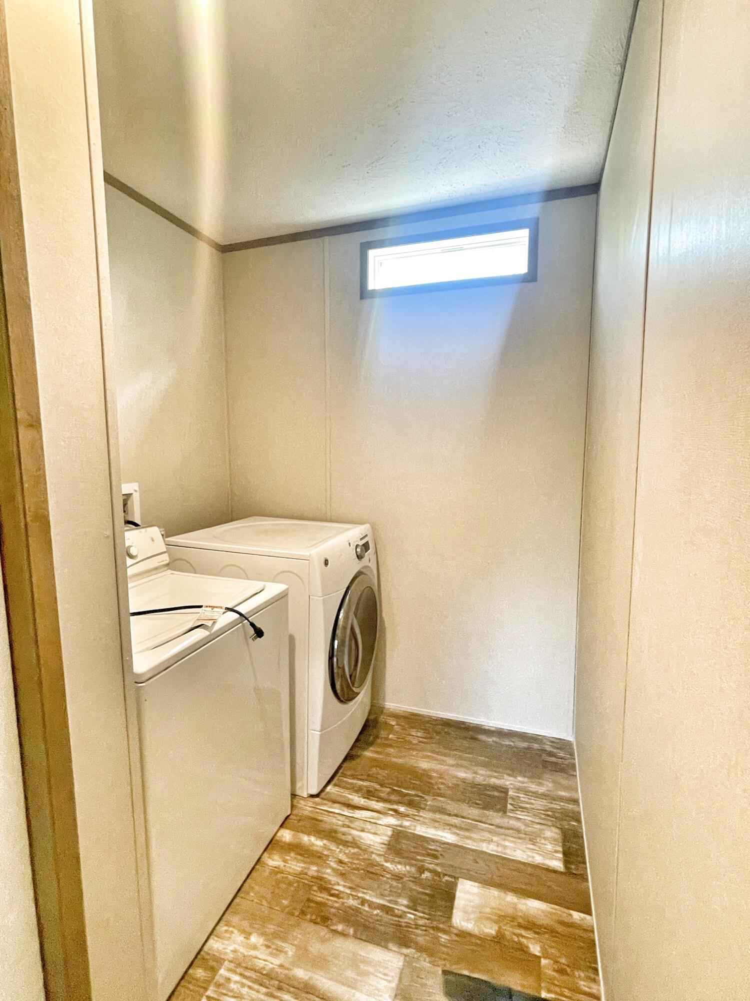 OAKWOOD HILLS UNIT V - Residential