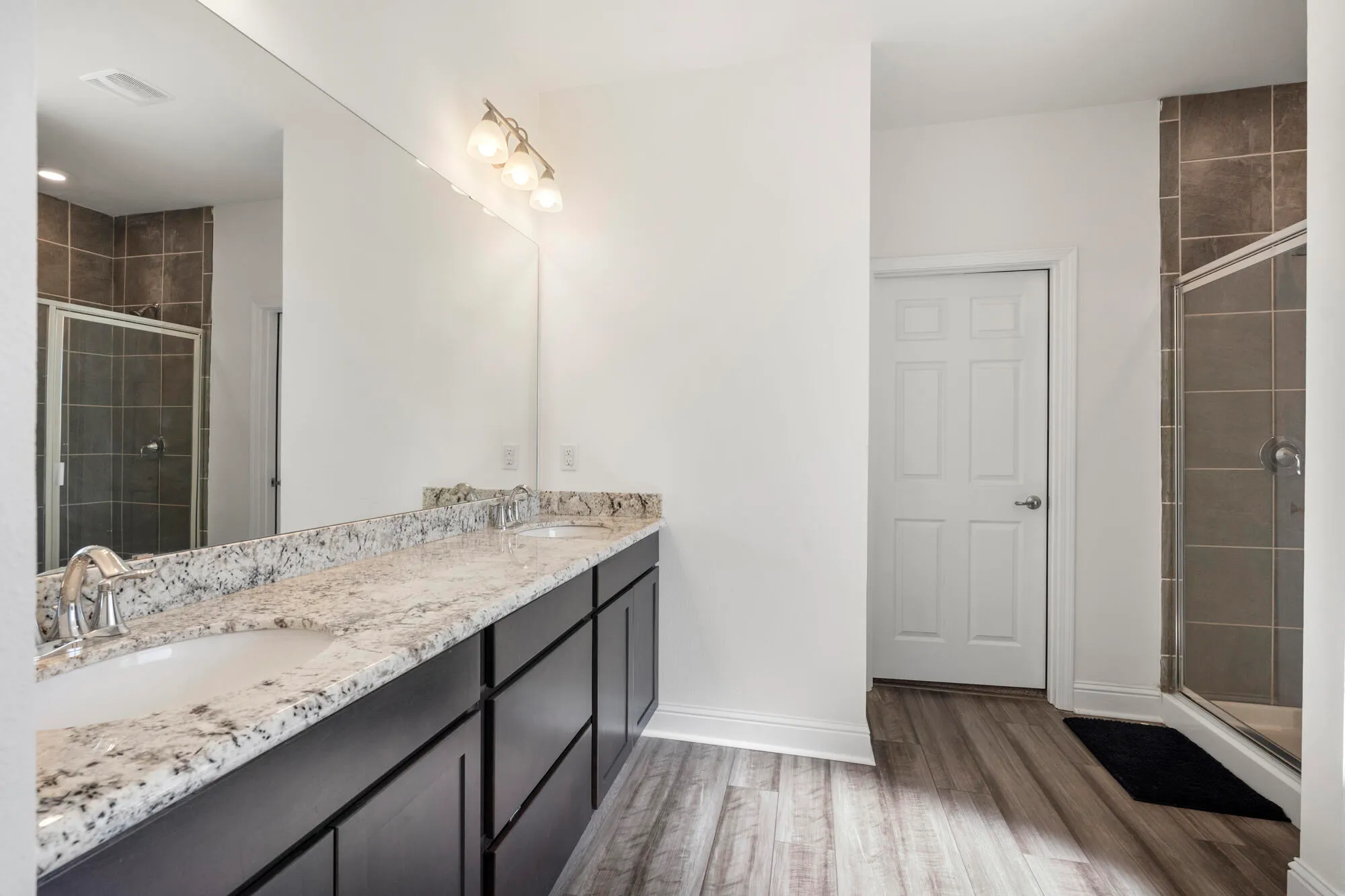 Freeport, Florida 32439, United States, 4 Bedrooms Bedrooms, ,3 BathroomsBathrooms,Residential,Pending,37877