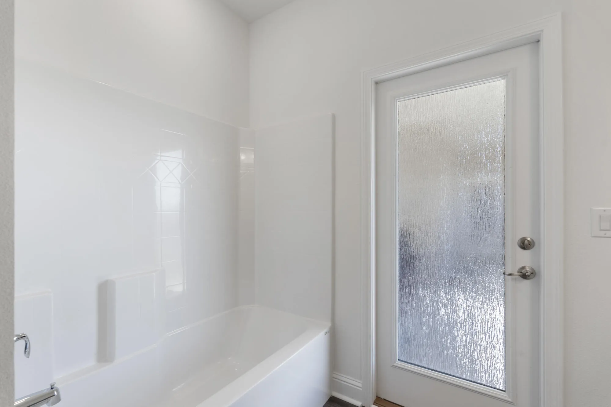 Freeport, Florida 32439, United States, 4 Bedrooms Bedrooms, ,3 BathroomsBathrooms,Residential,Pending,37877